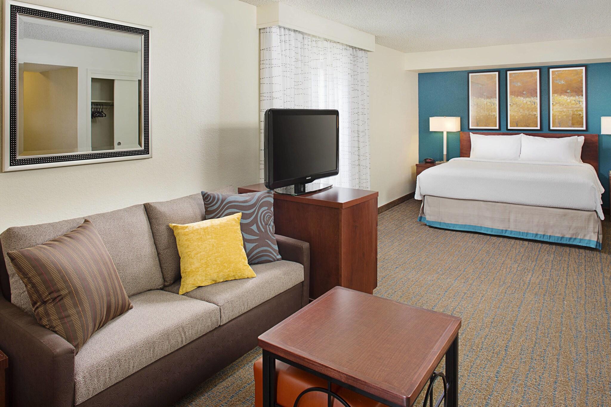 Studio King Size Bed