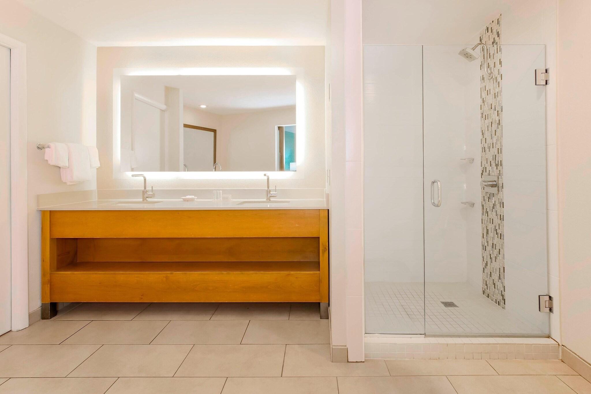 Double Executive King Bed