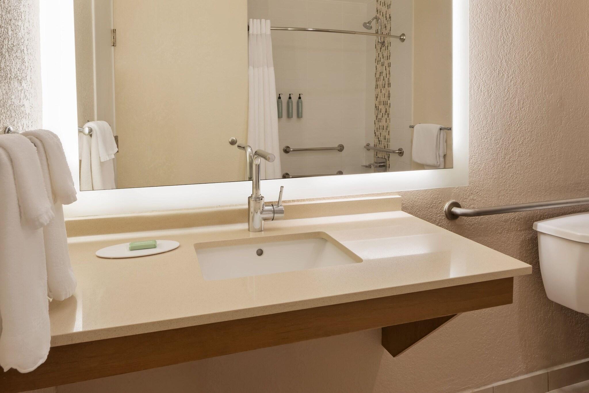 Studio King Size Bed