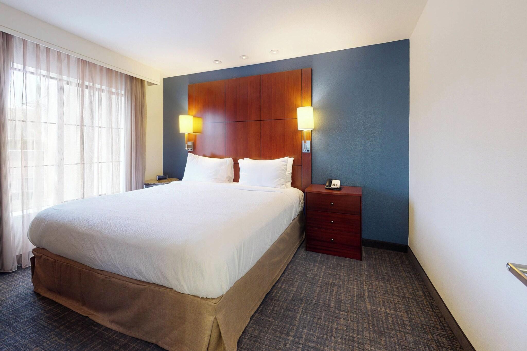 Suite King Bed One Bedroom 