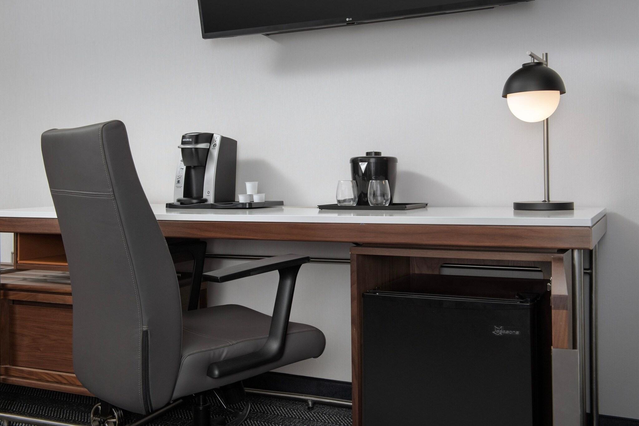 Suite King Bed One Bedroom 