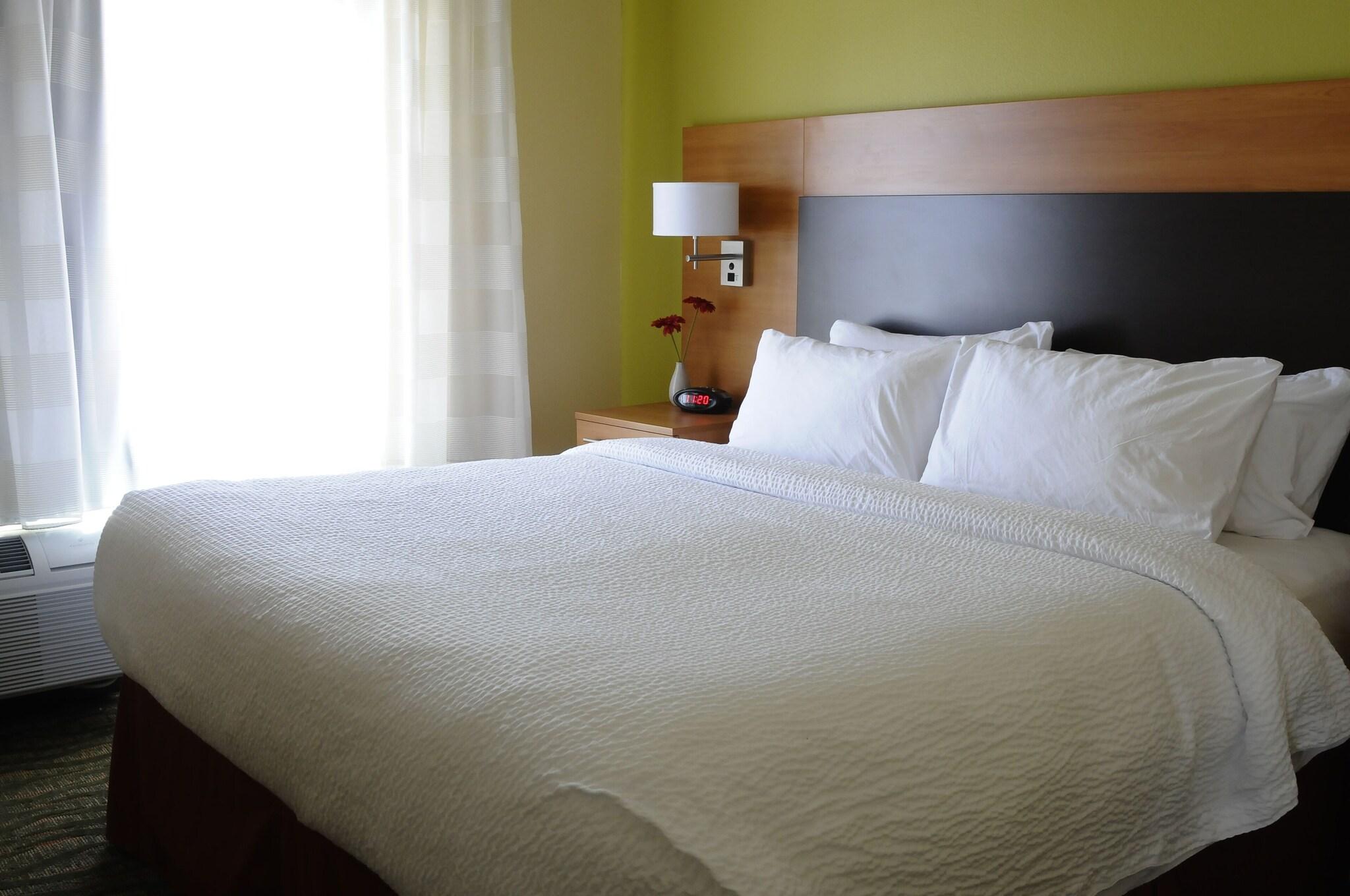 Studio King Size Bed