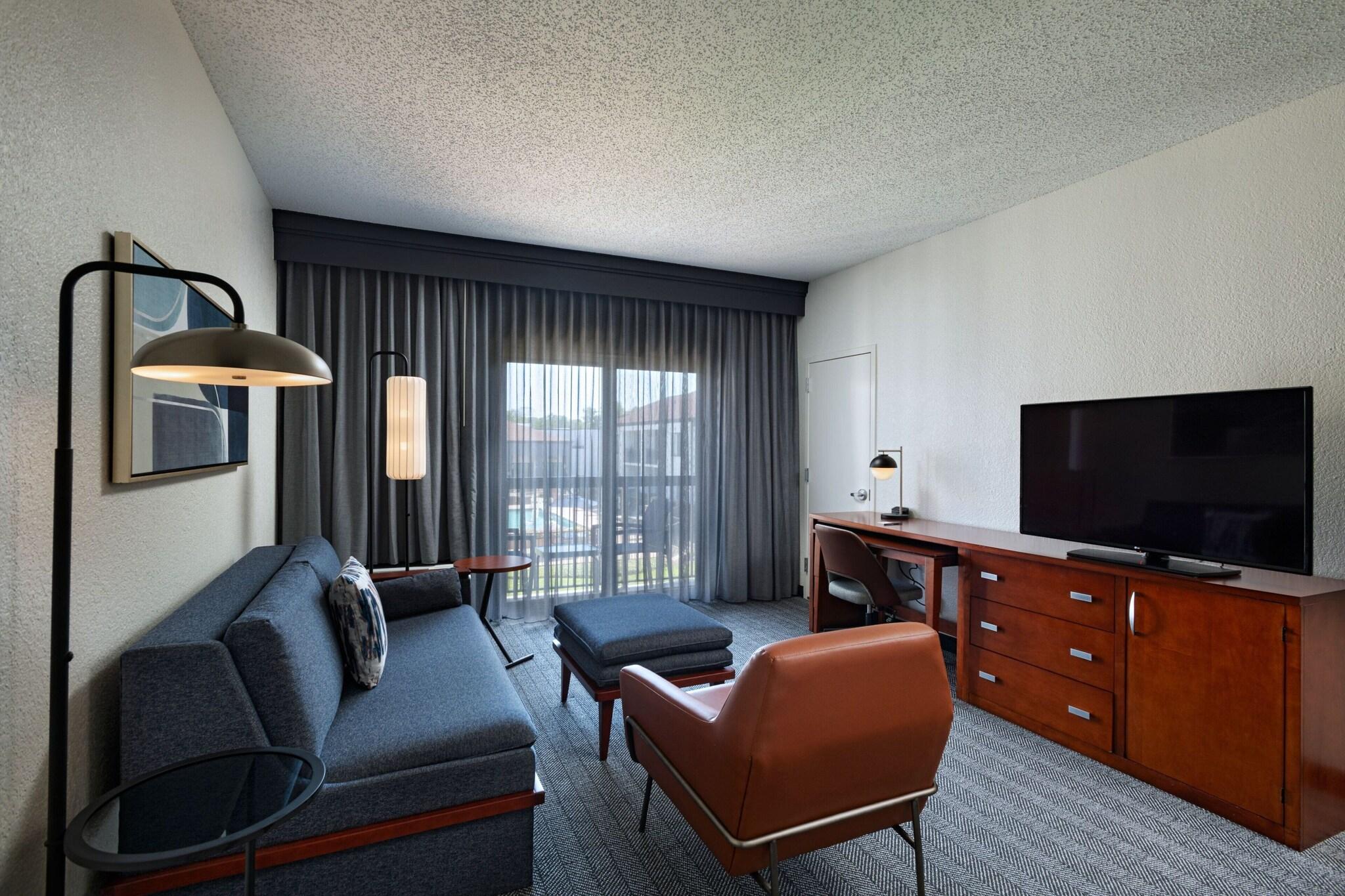 Suite Two Double Beds One Bedroom 