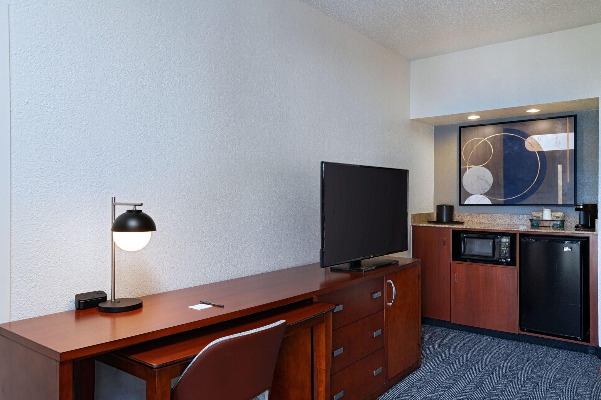 Suite Two Double Beds One Bedroom 