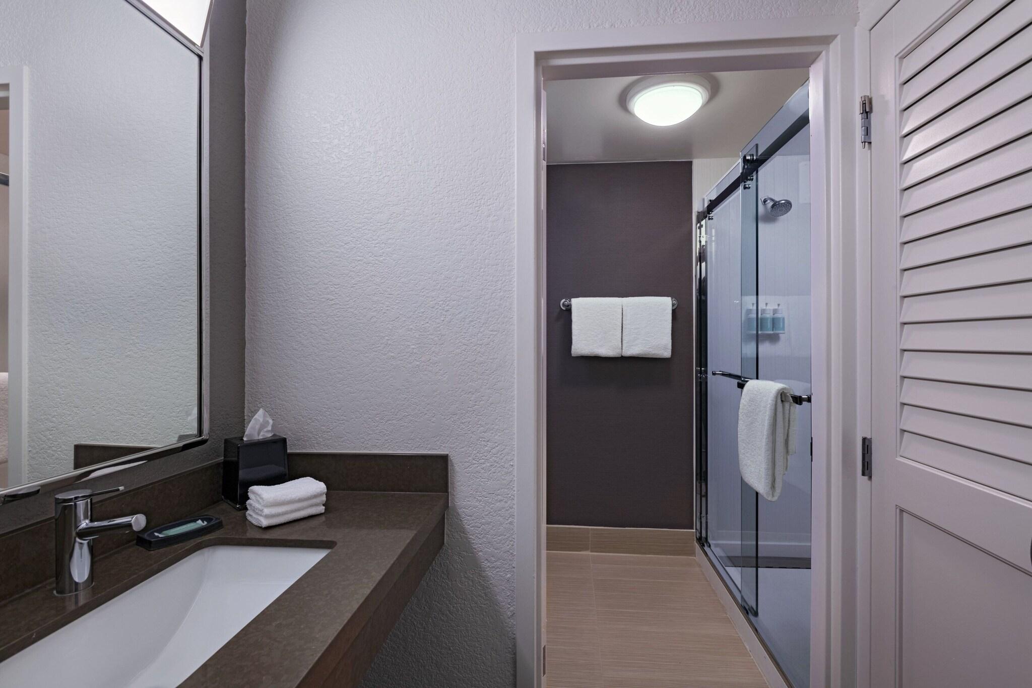 Suite Two Double Beds One Bedroom 