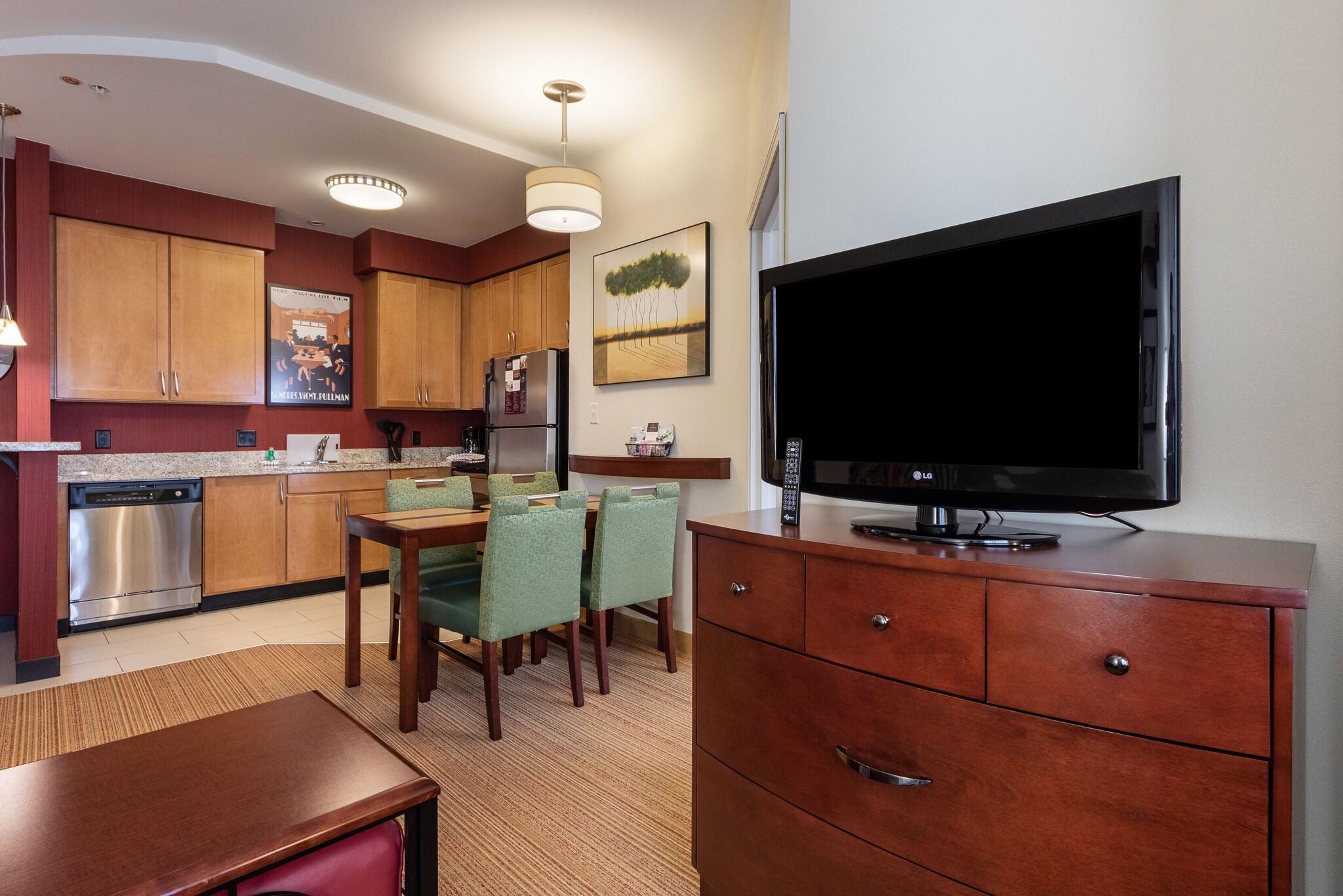 Studio King Size Bed