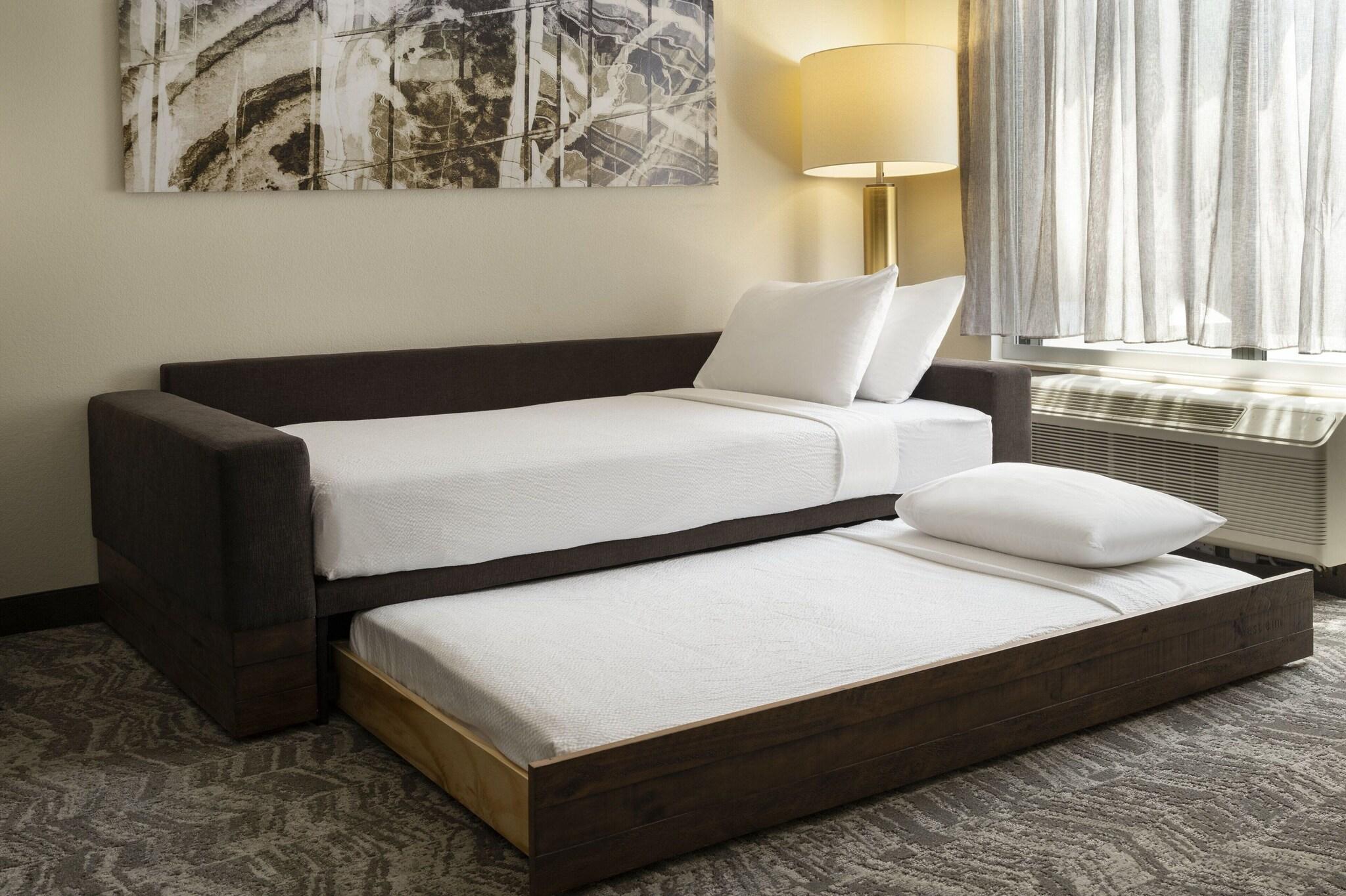 Suite King Size Bed