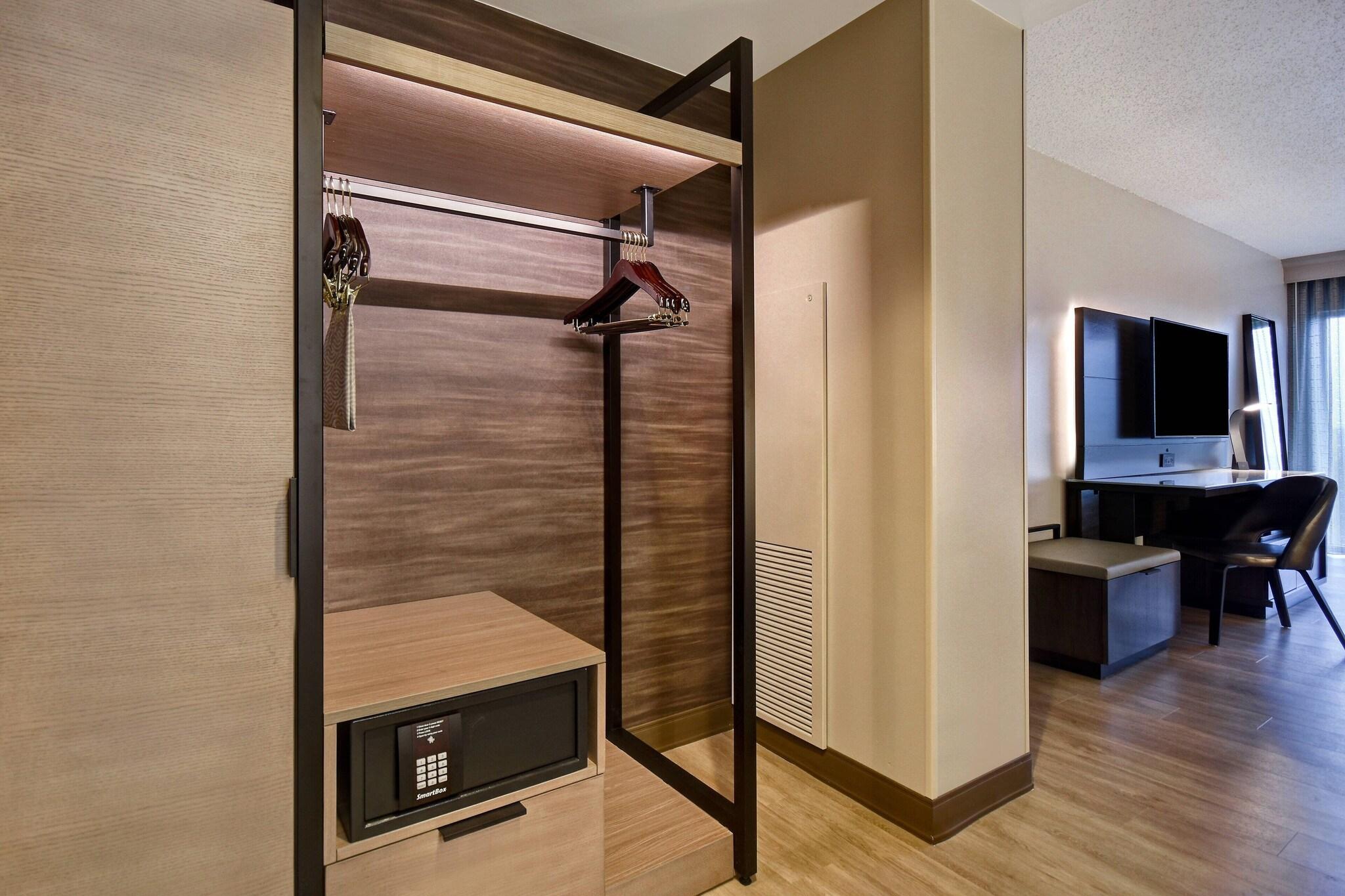 Double Two Queen Beds