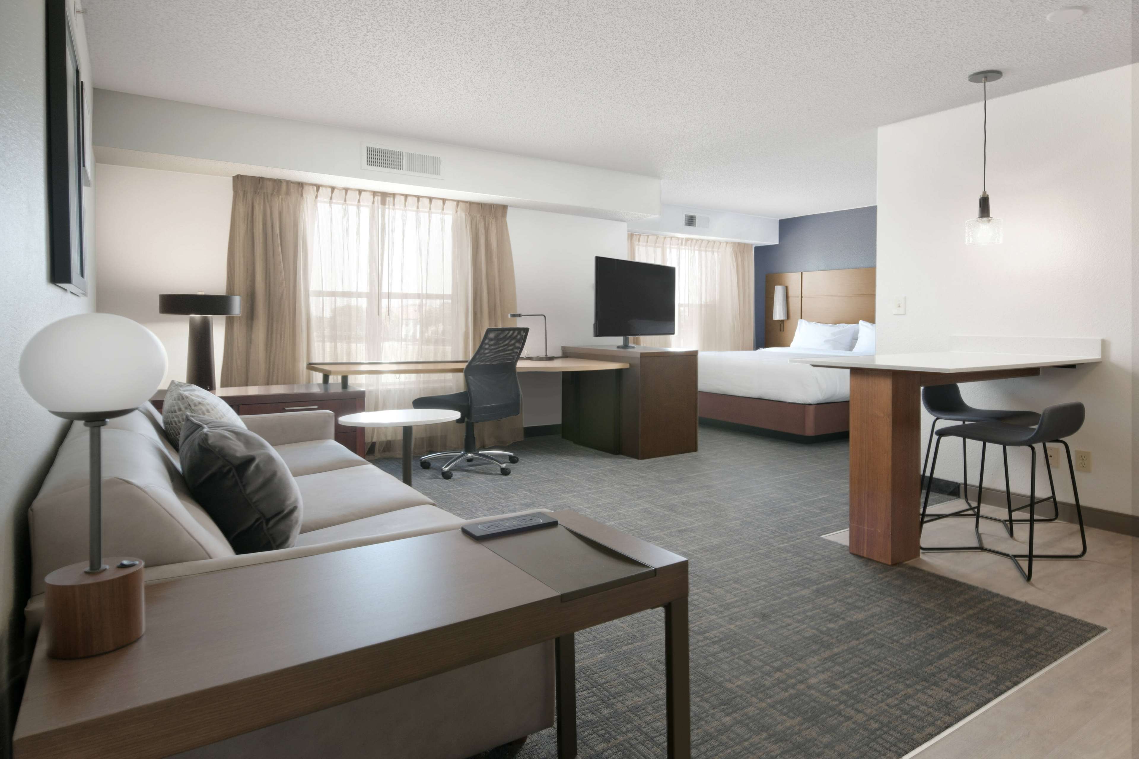 Studio King Size Bed