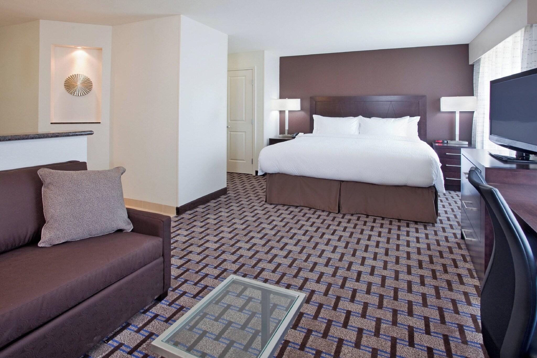 Studio King Size Bed