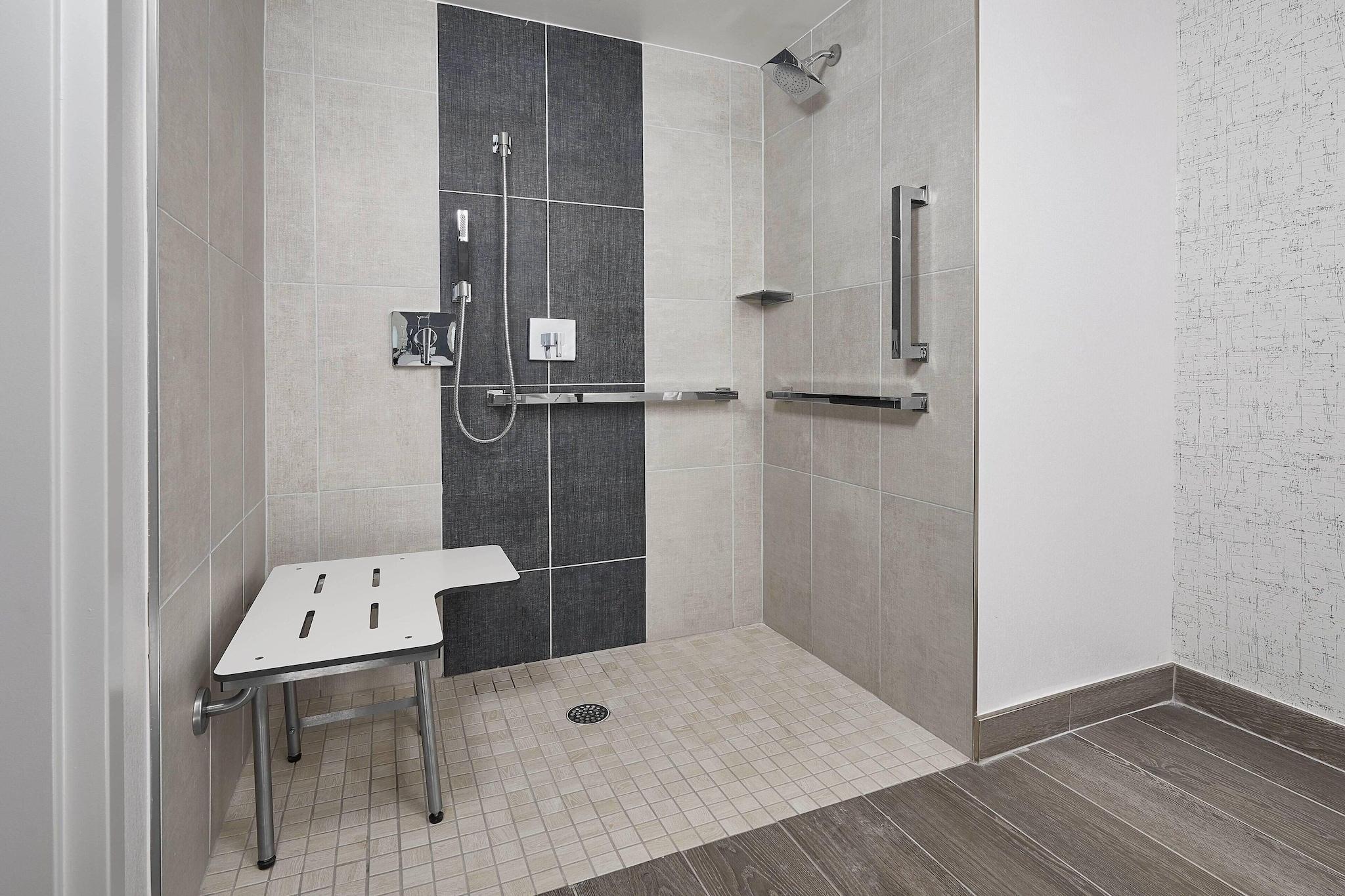 Double Accessible