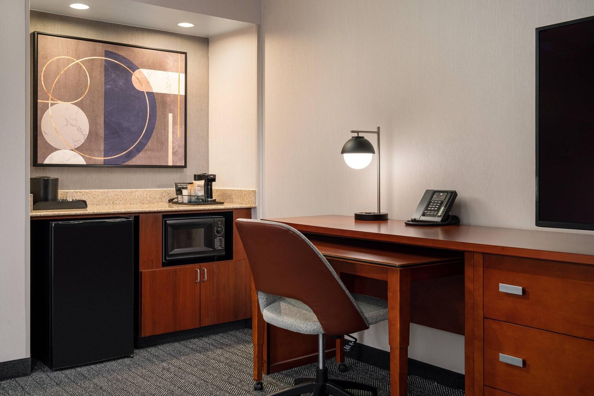 Suite King Bed One Bedroom 