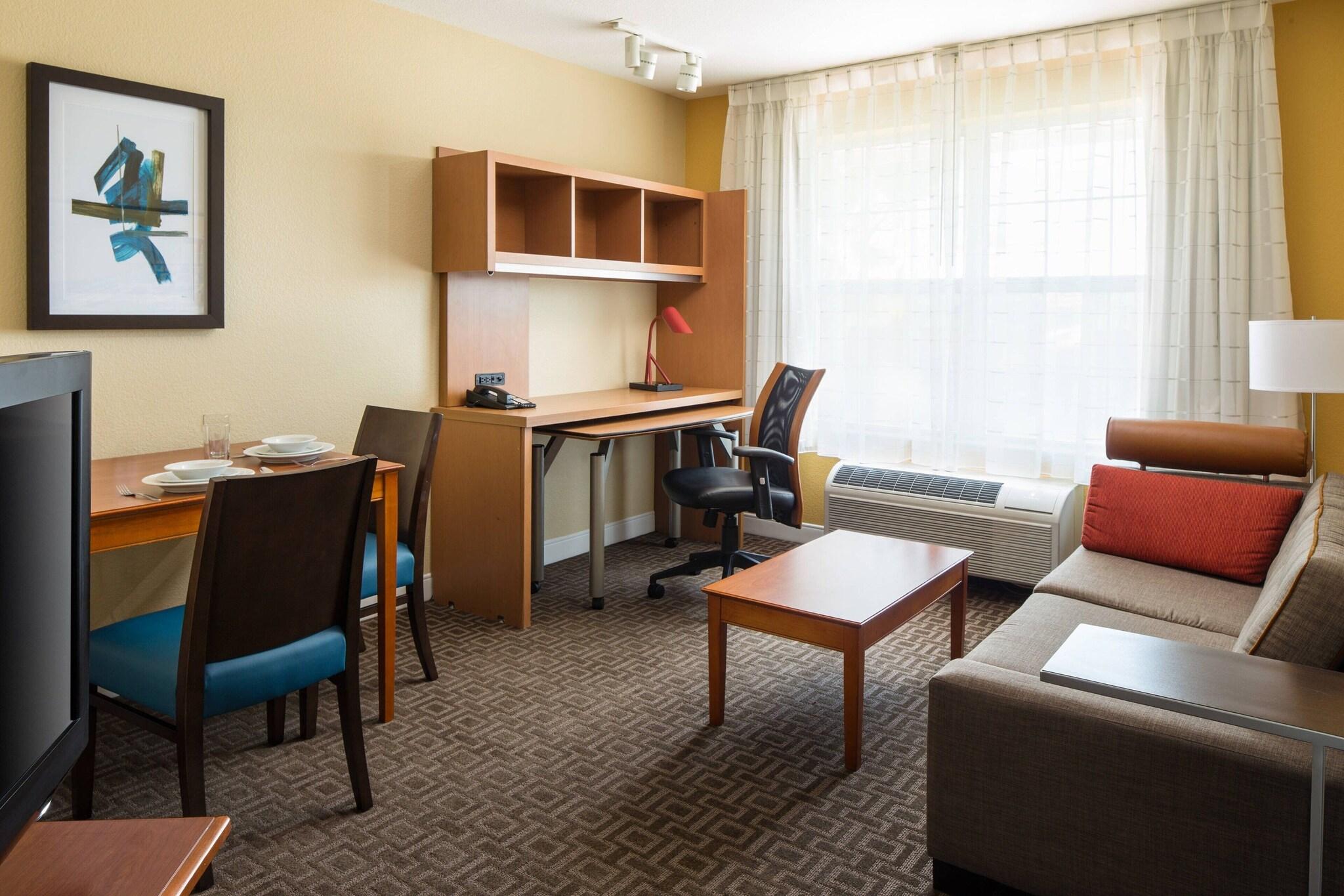 Suite Accessible-queen Size Bed