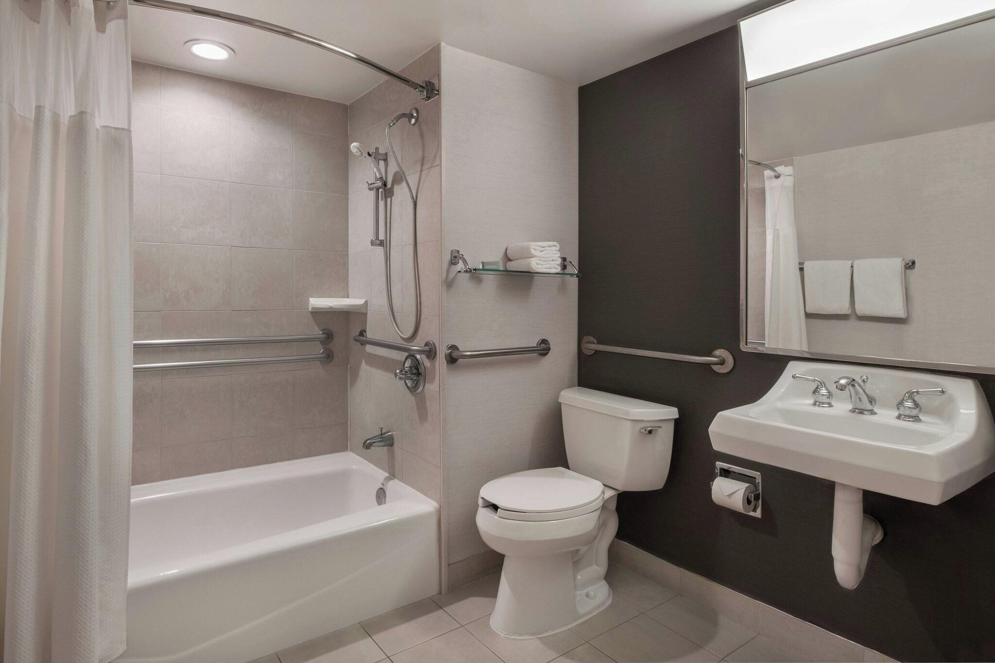 Quadruple Accessible-two Queen Beds