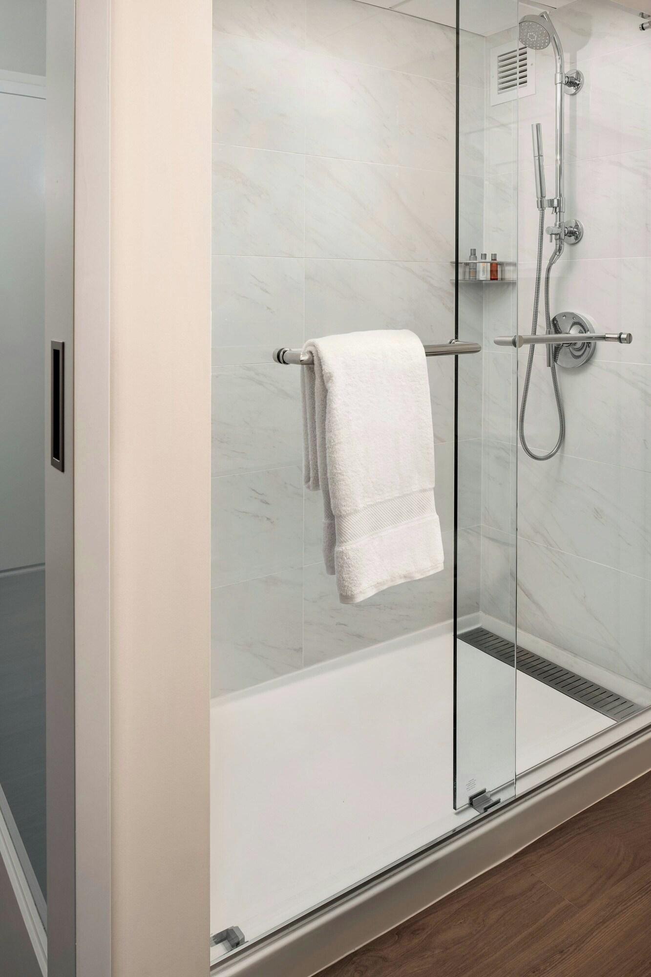 Double Accessible King Size Bed