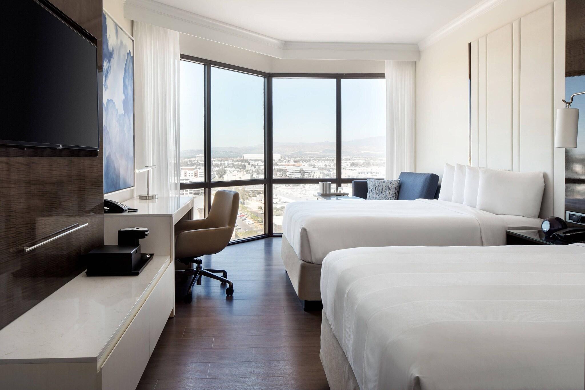 Suite Two Double Beds Non Smoking
