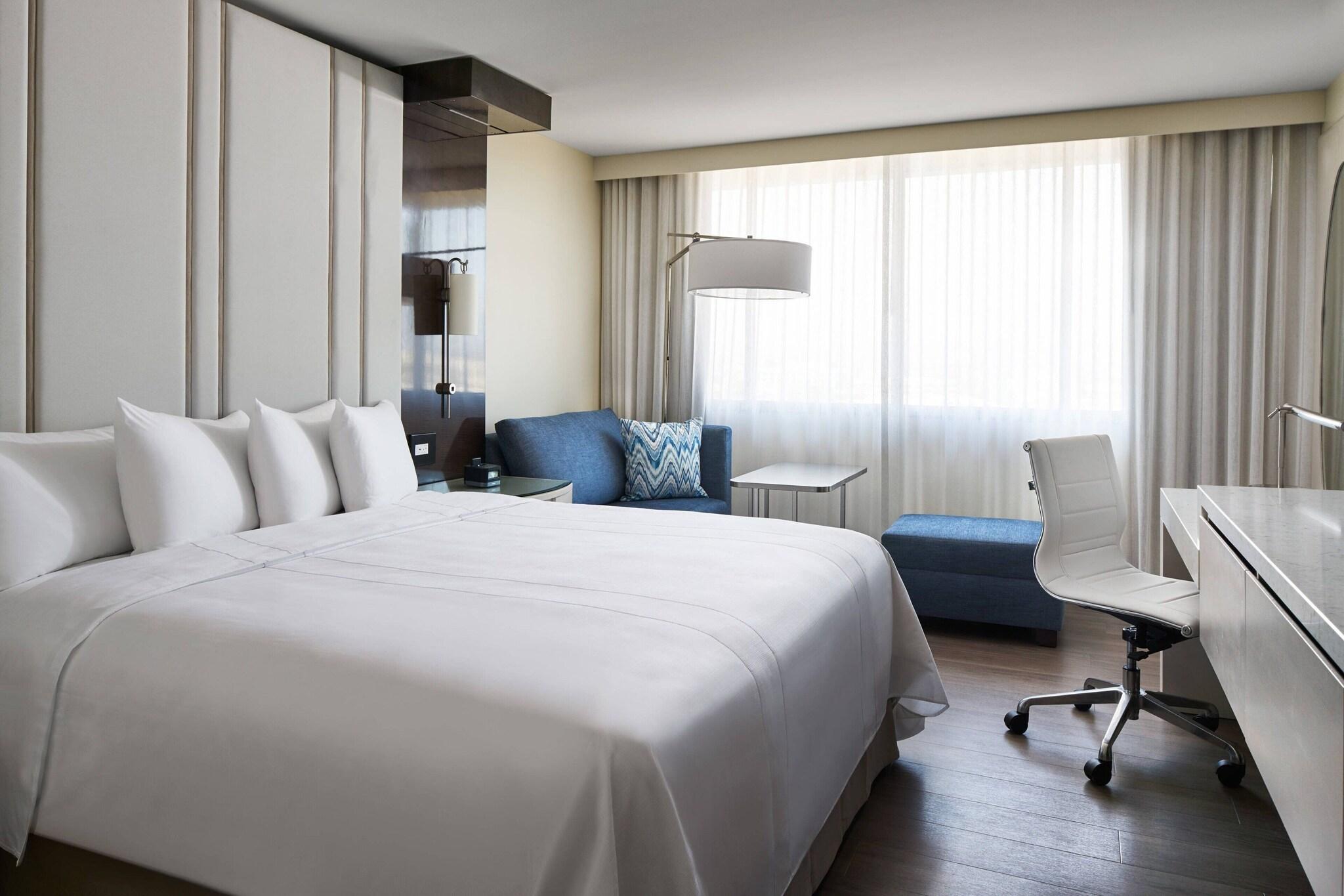 Double Accessible King Size Bed