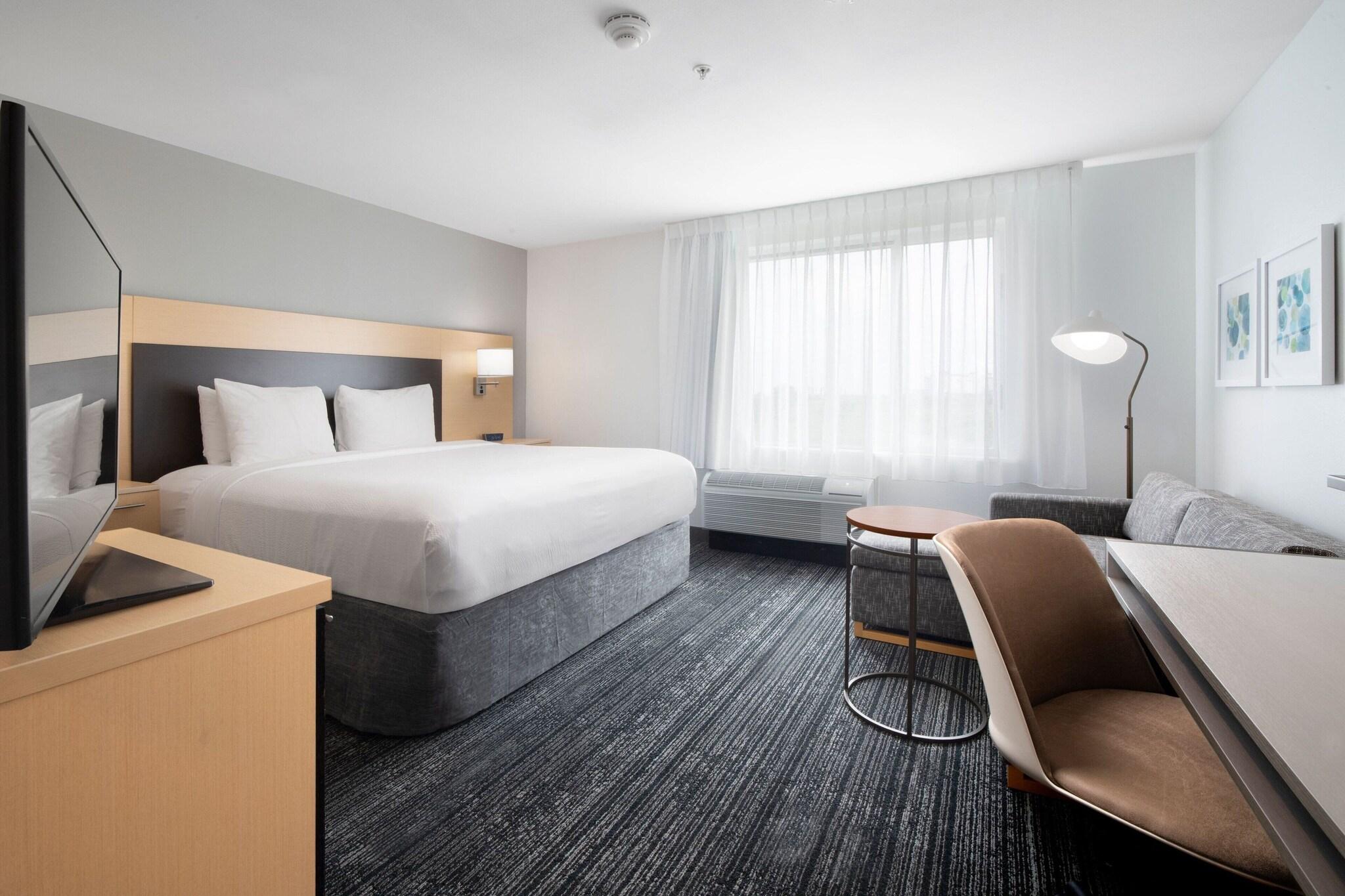 Studio King Size Bed