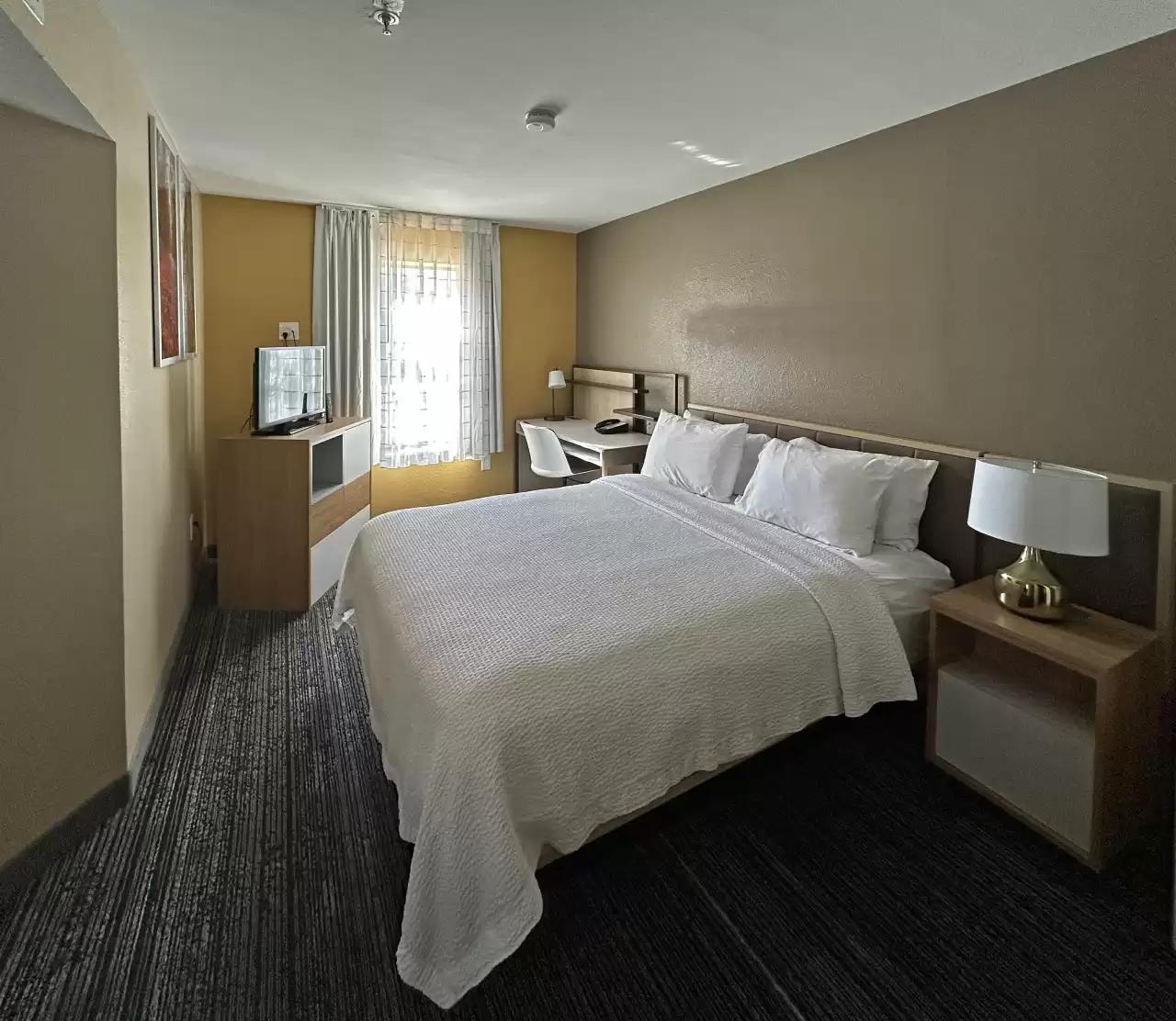 Suite Two Queen Beds Non Smoking