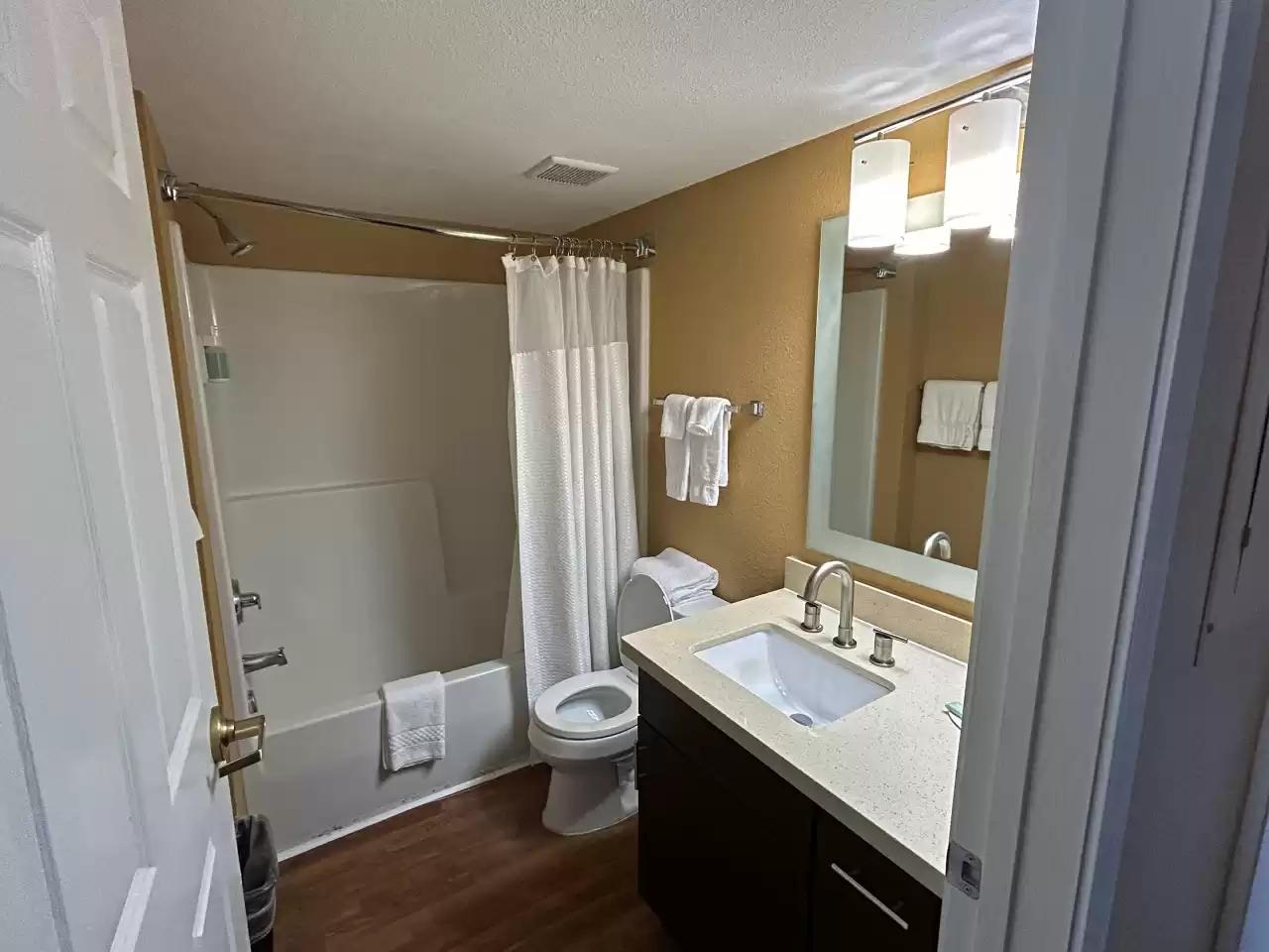 Suite Queen Bed Non Smoking