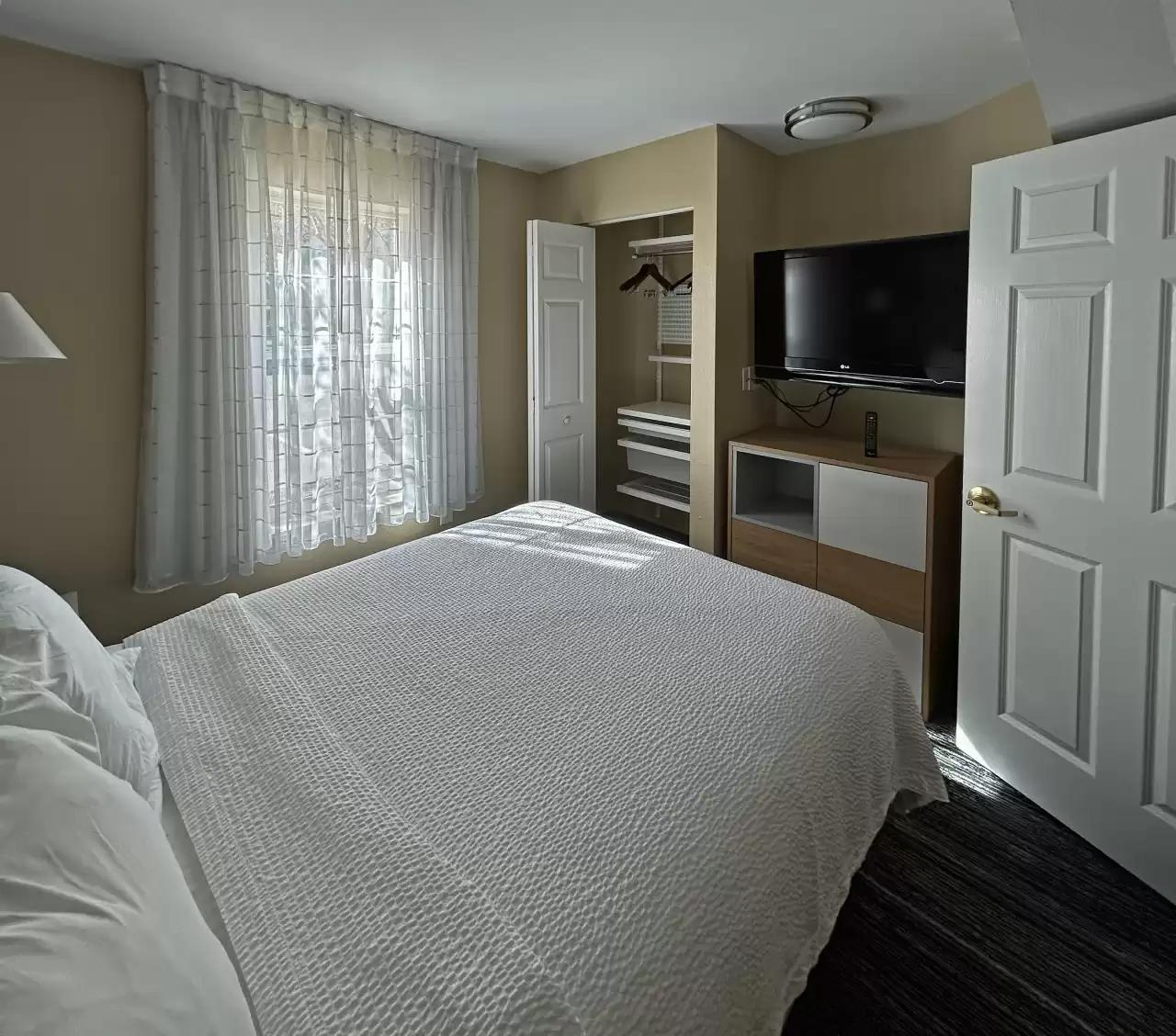 Suite Two Queen Beds Non Smoking