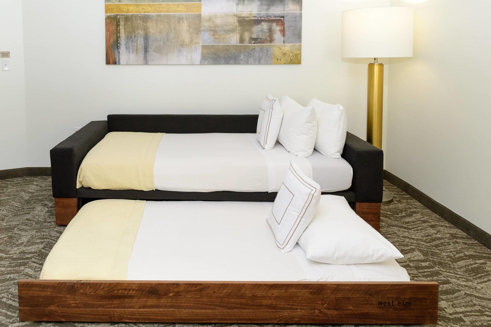 Studio King Size Bed