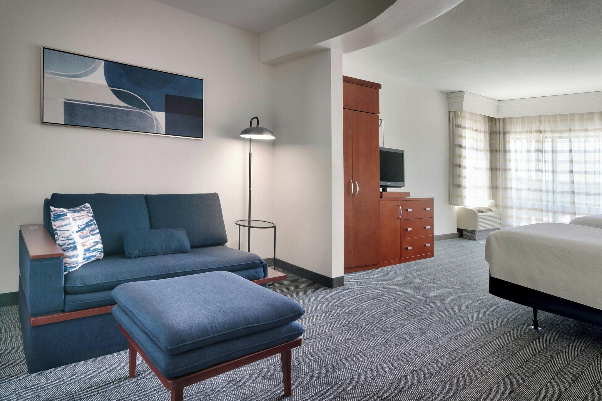 Suite Two Queen Beds