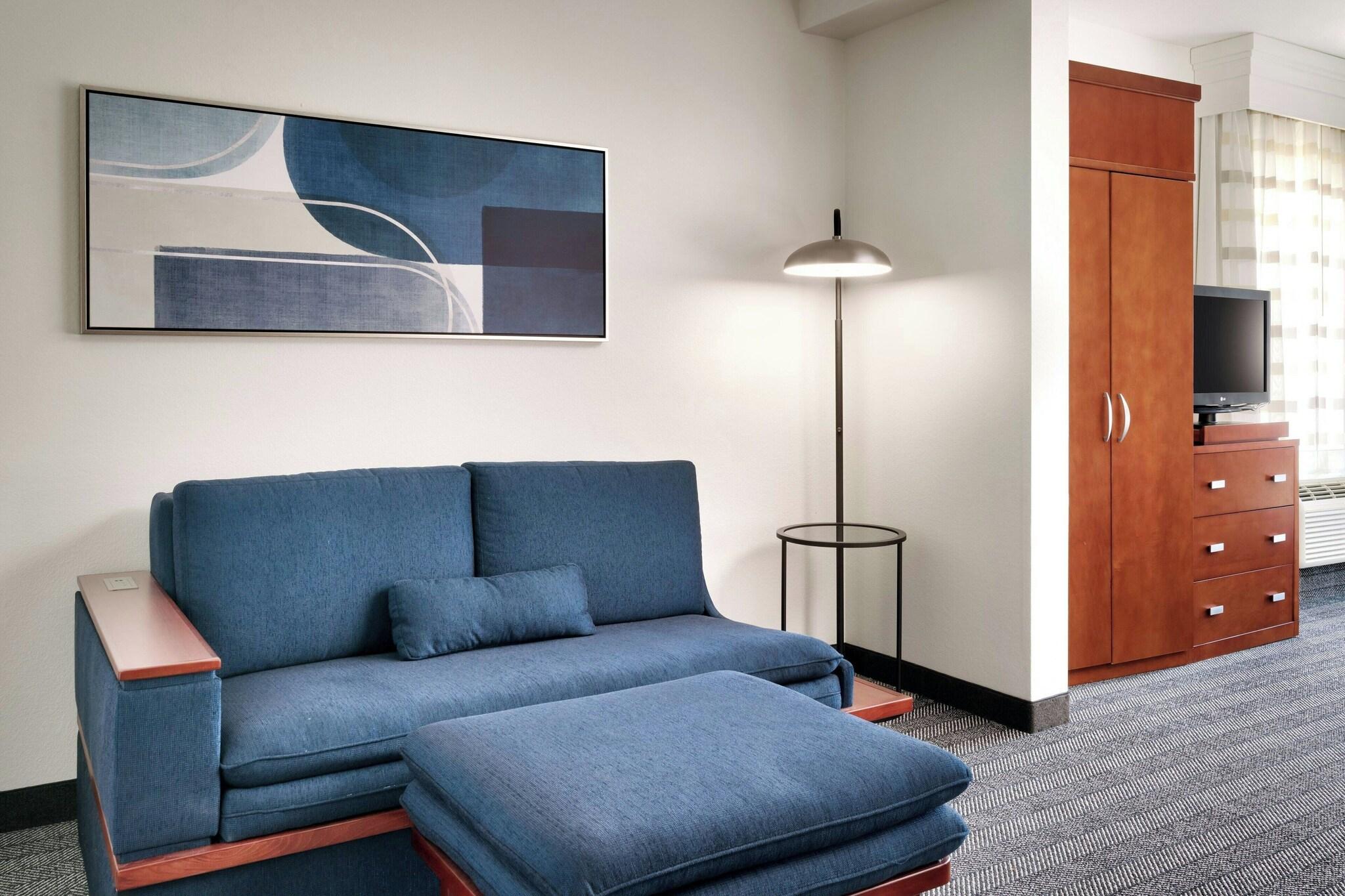 Suite King Size Bed