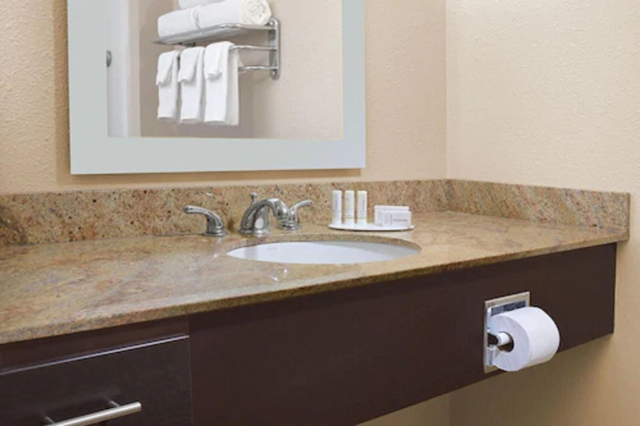 Suite Queen Size Bed