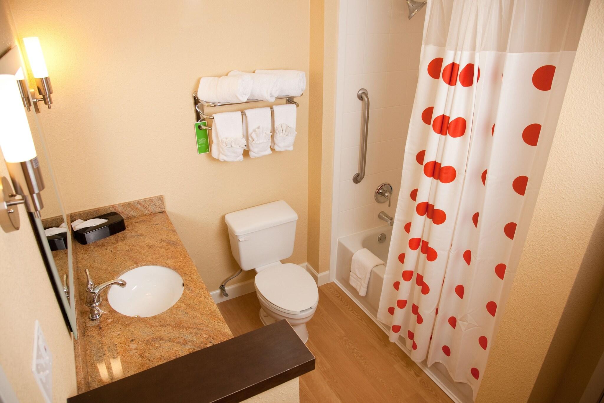 Suite Queen Size Bed