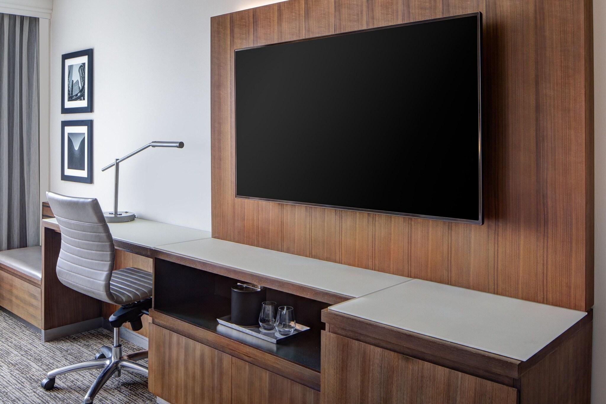 Double Accessible King Size Bed