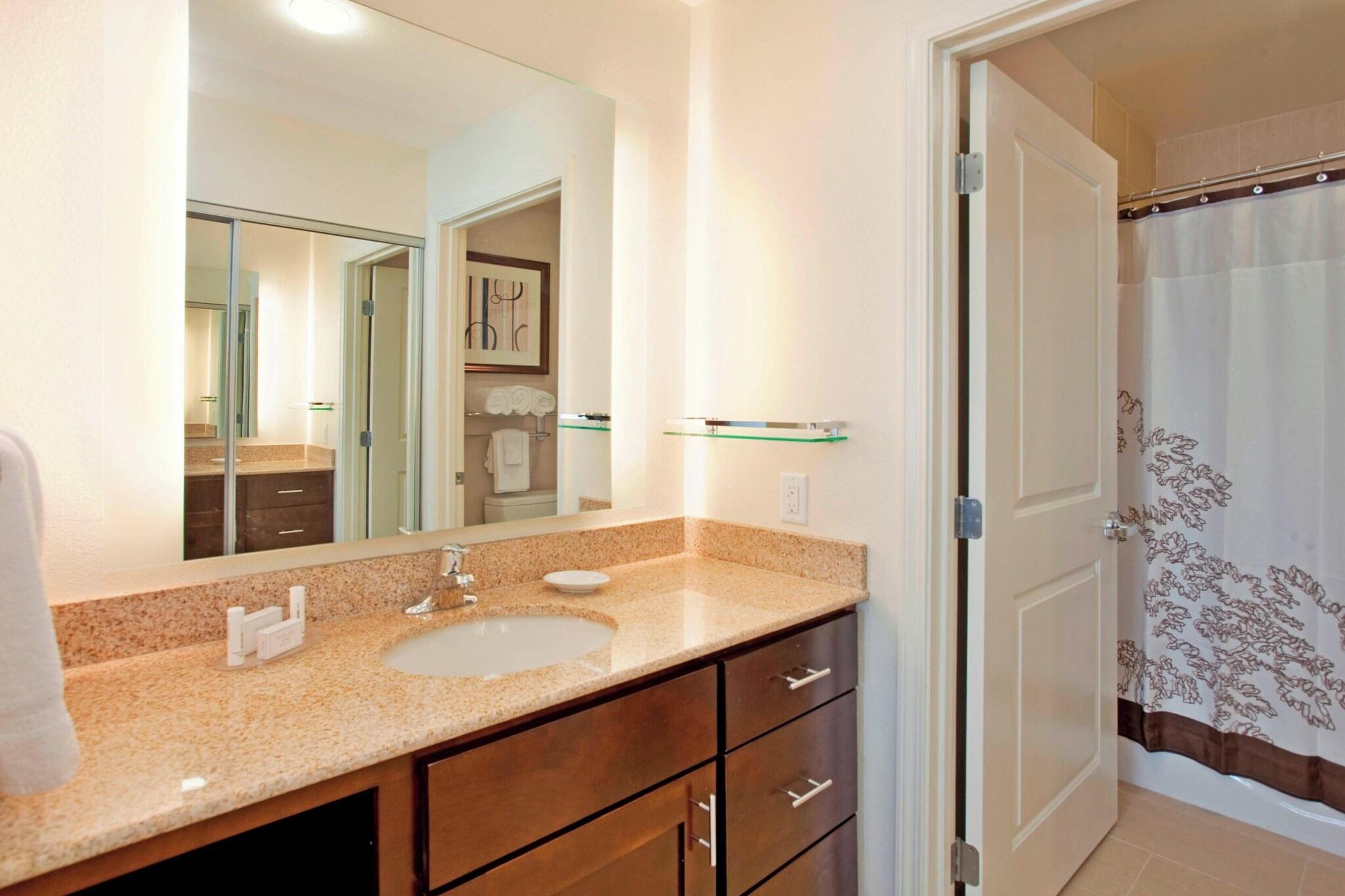 Studio King Size Bed