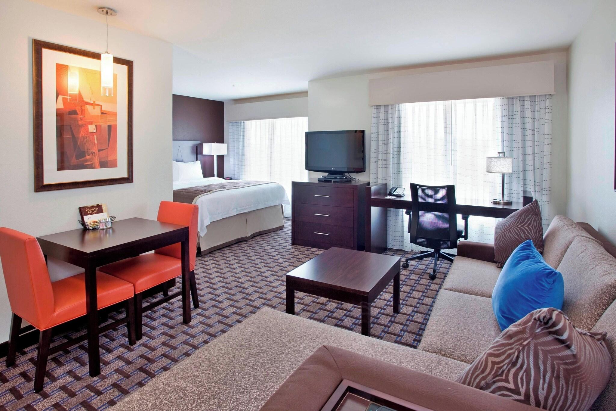 Studio King Size Bed