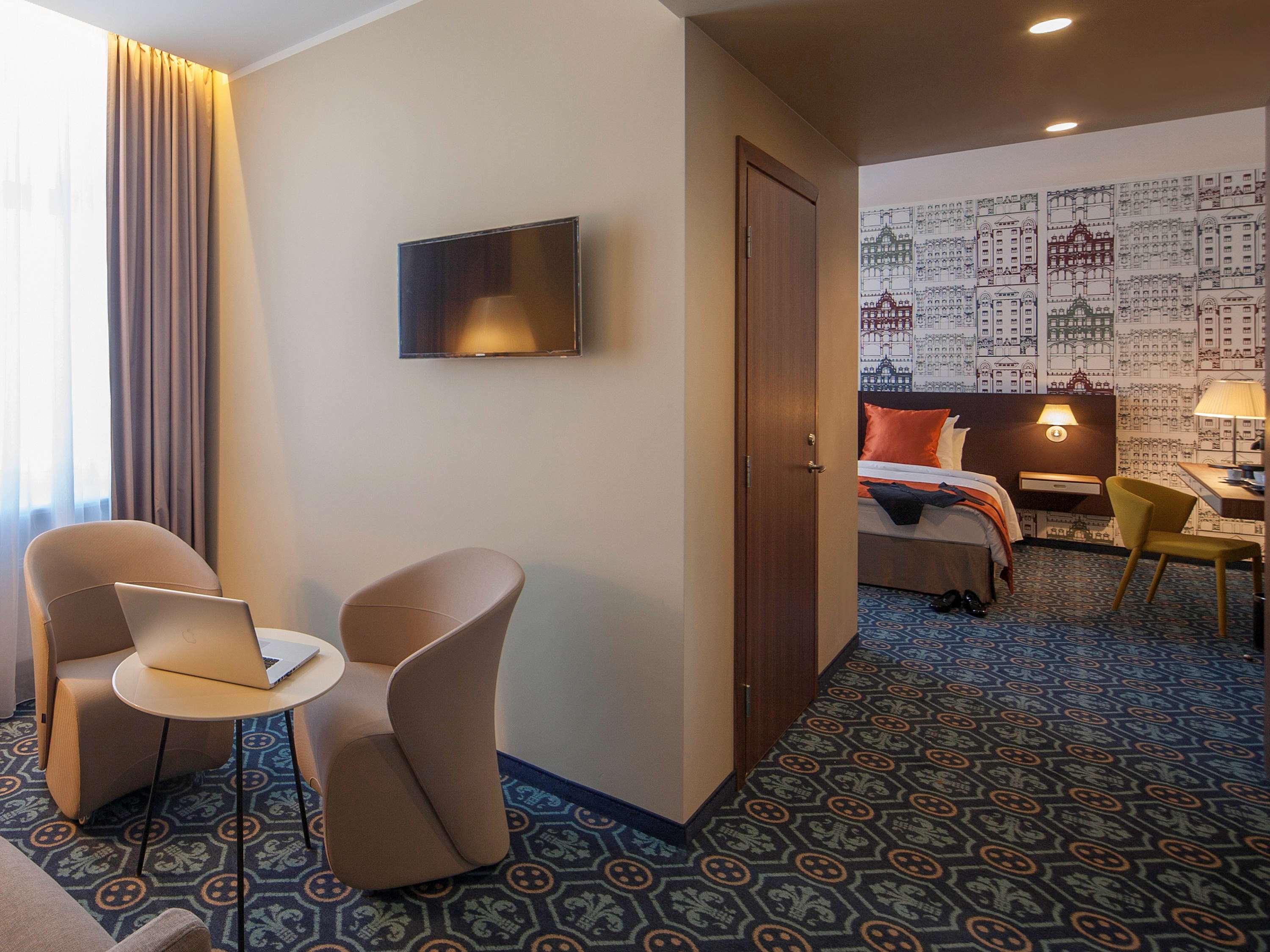 Junior Suite King Bed Non Smoking