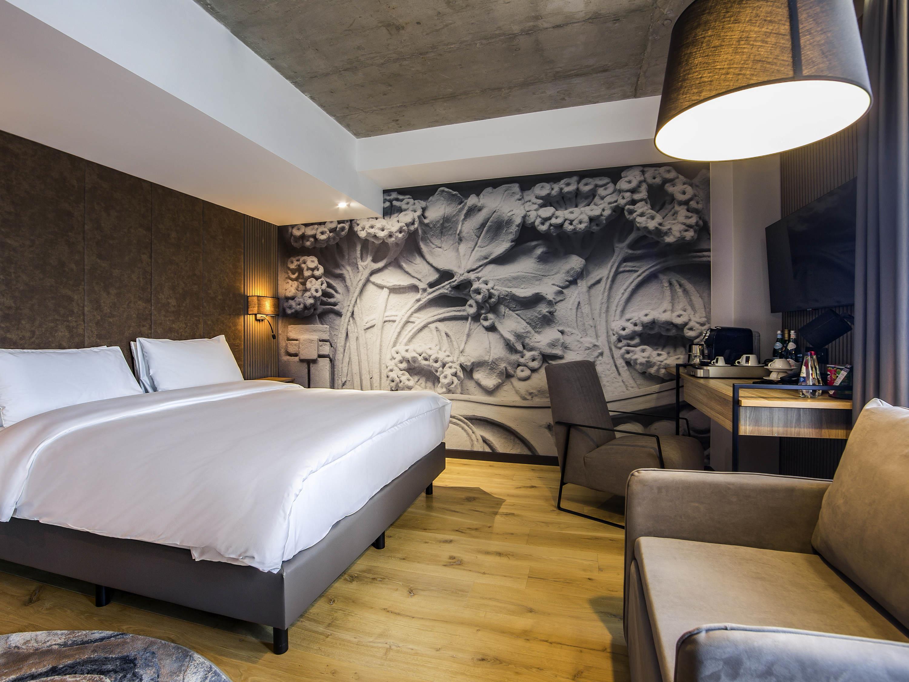 Double King Bed Non Smoking