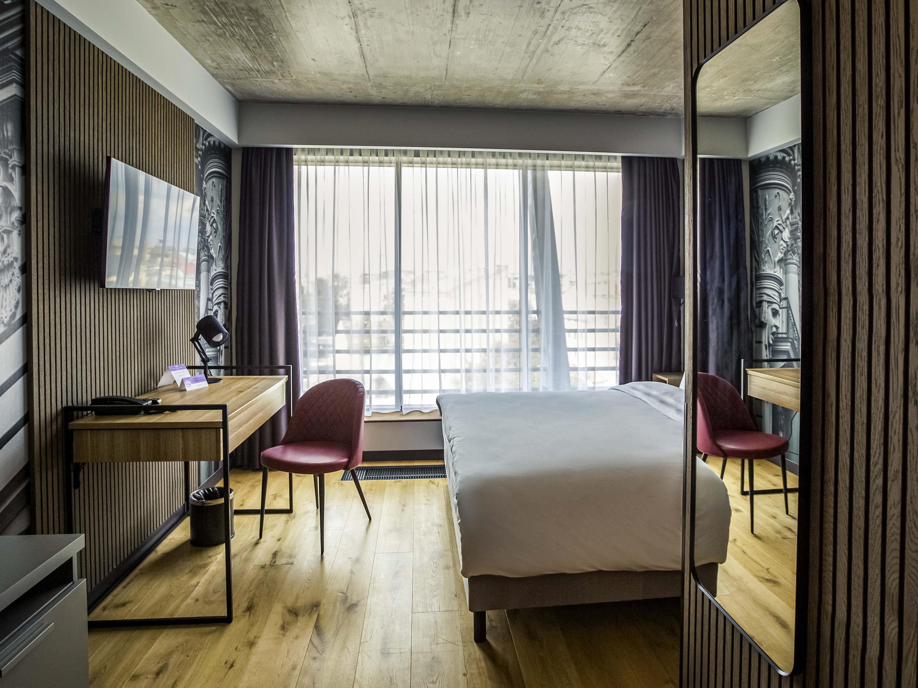 Double Classic Double Bed