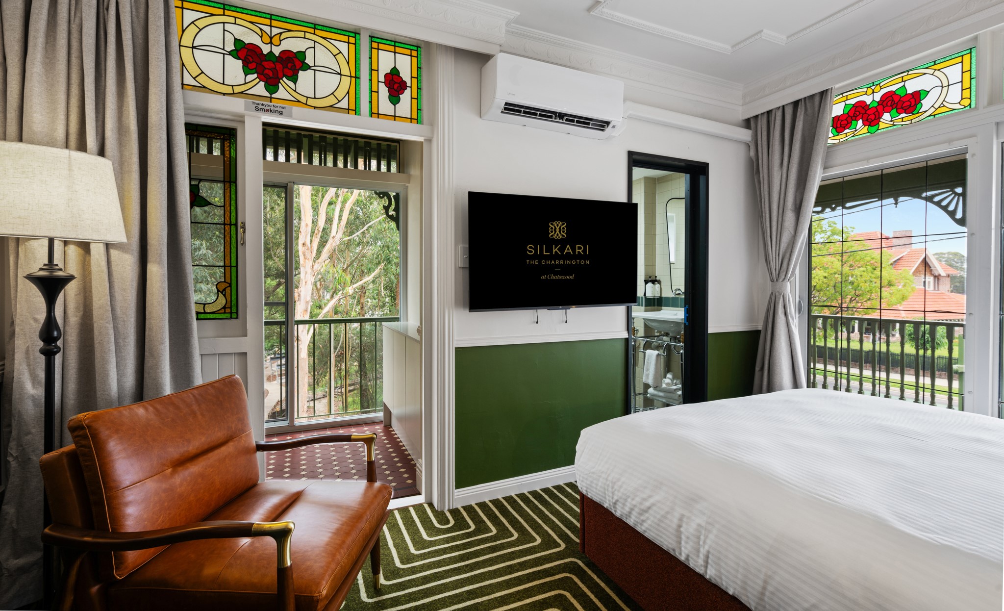 Double or Twin Deluxe Queen Bed