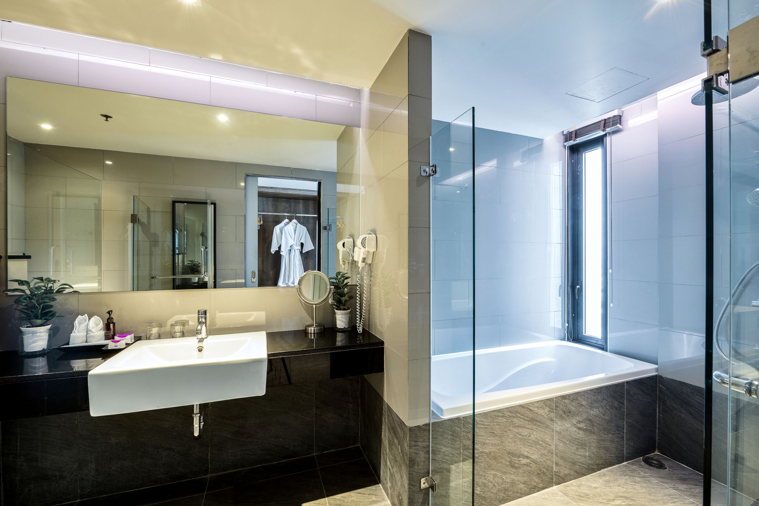 Junior Suite King Size Bed