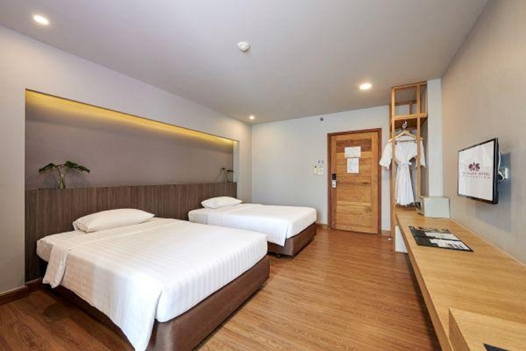 Double or Twin Superior