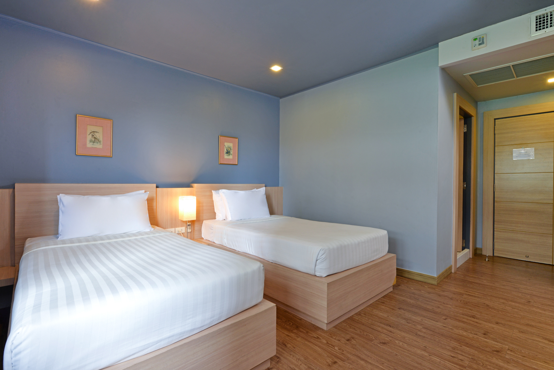 Double or Twin Deluxe