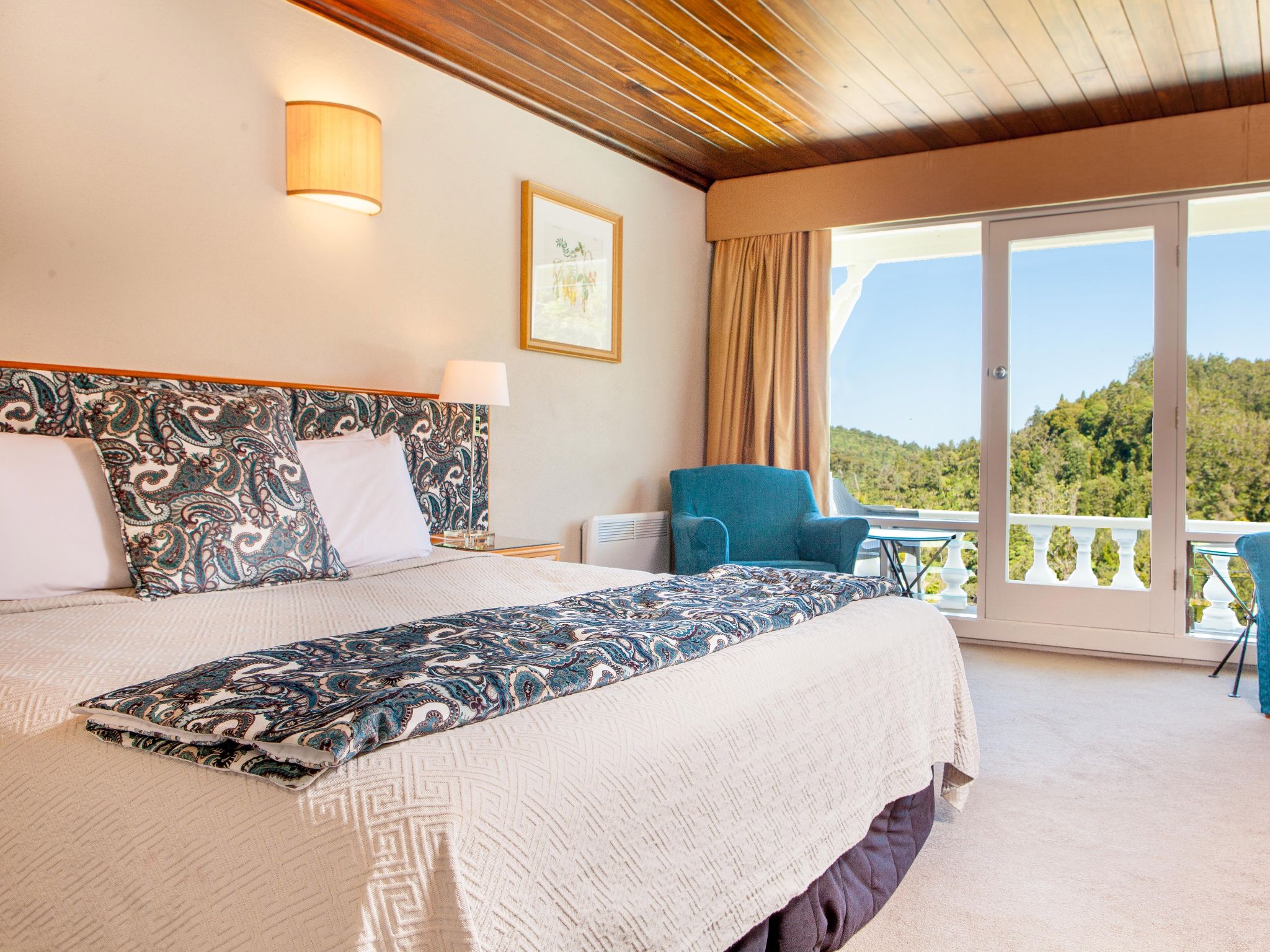 Double or Twin Deluxe