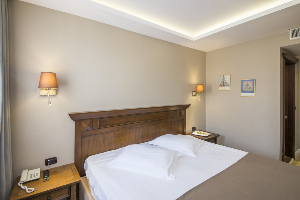 Double or Twin Deluxe