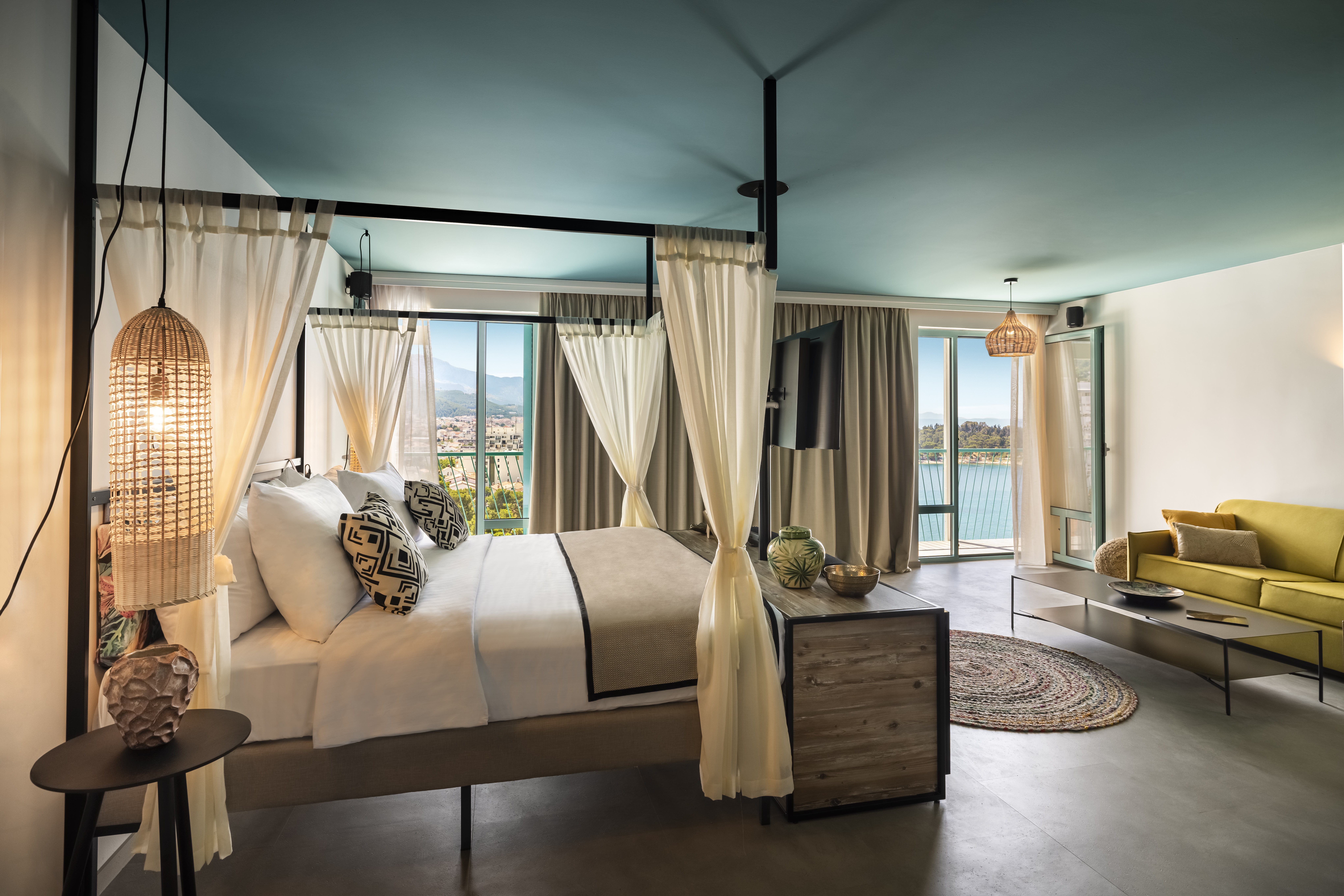 Junior Suite Sea View with Balcony