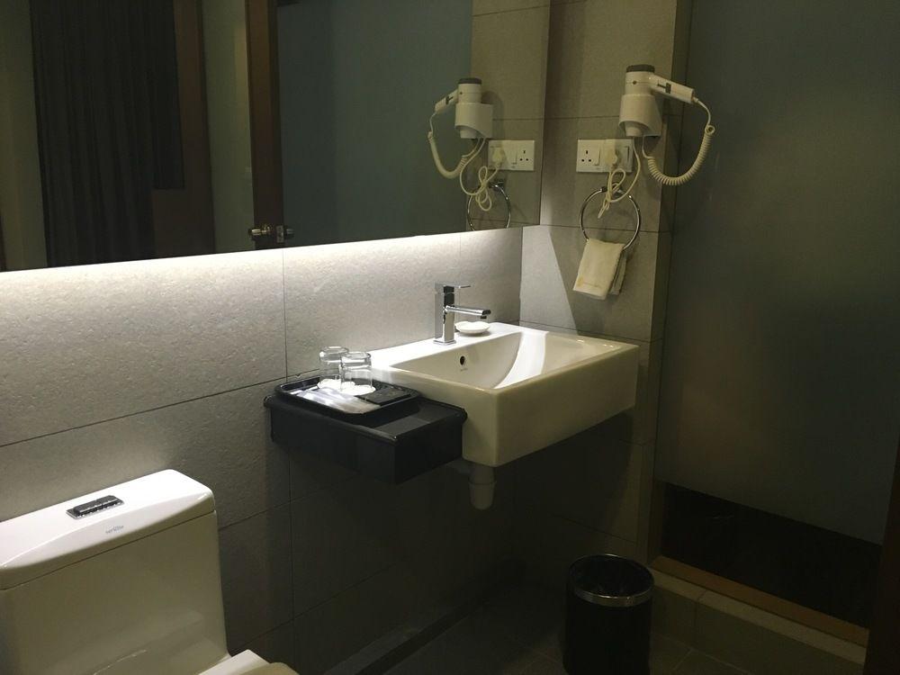 Double Superior King Bed