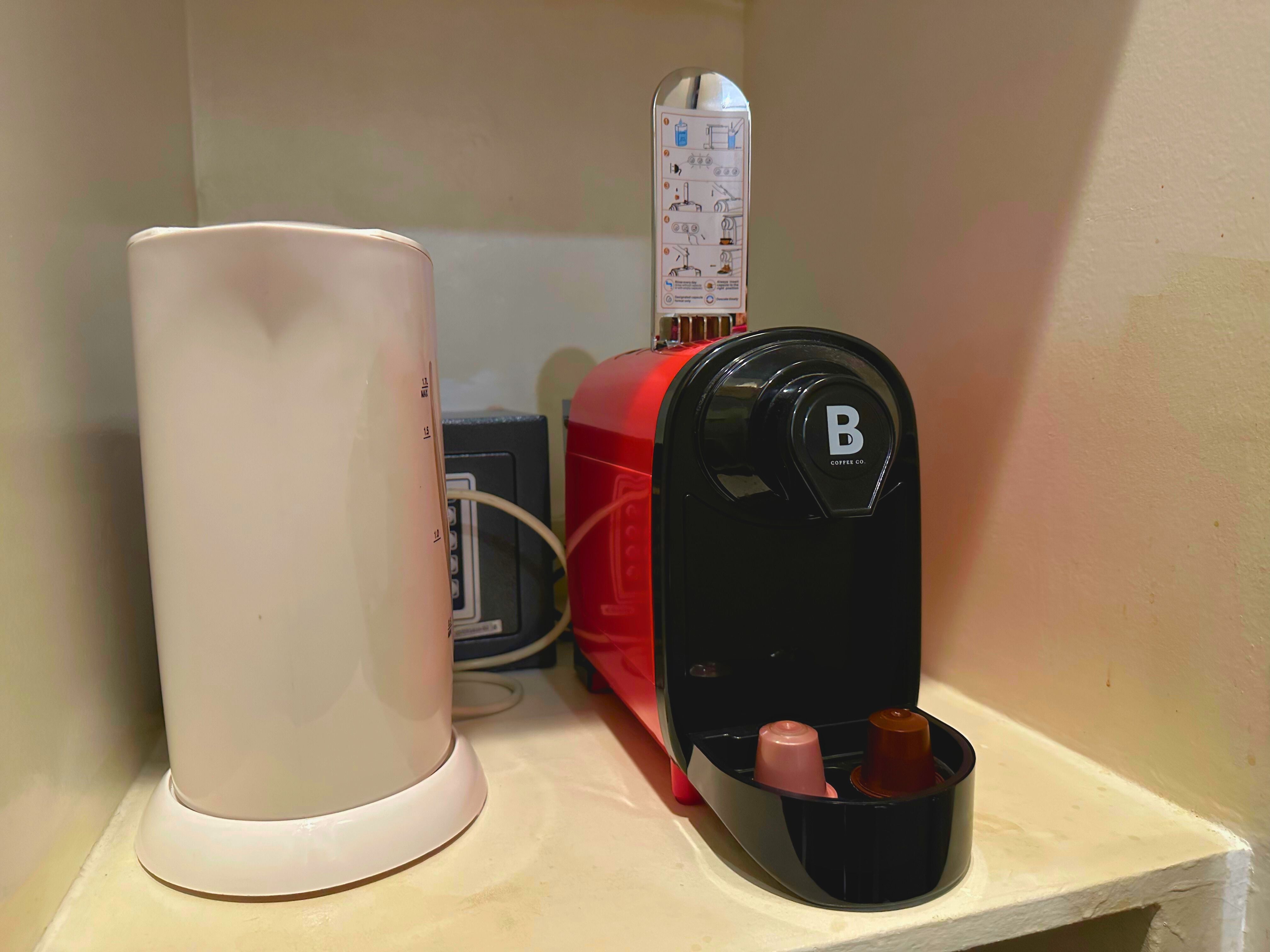 Double or Twin Deluxe Queen Bed