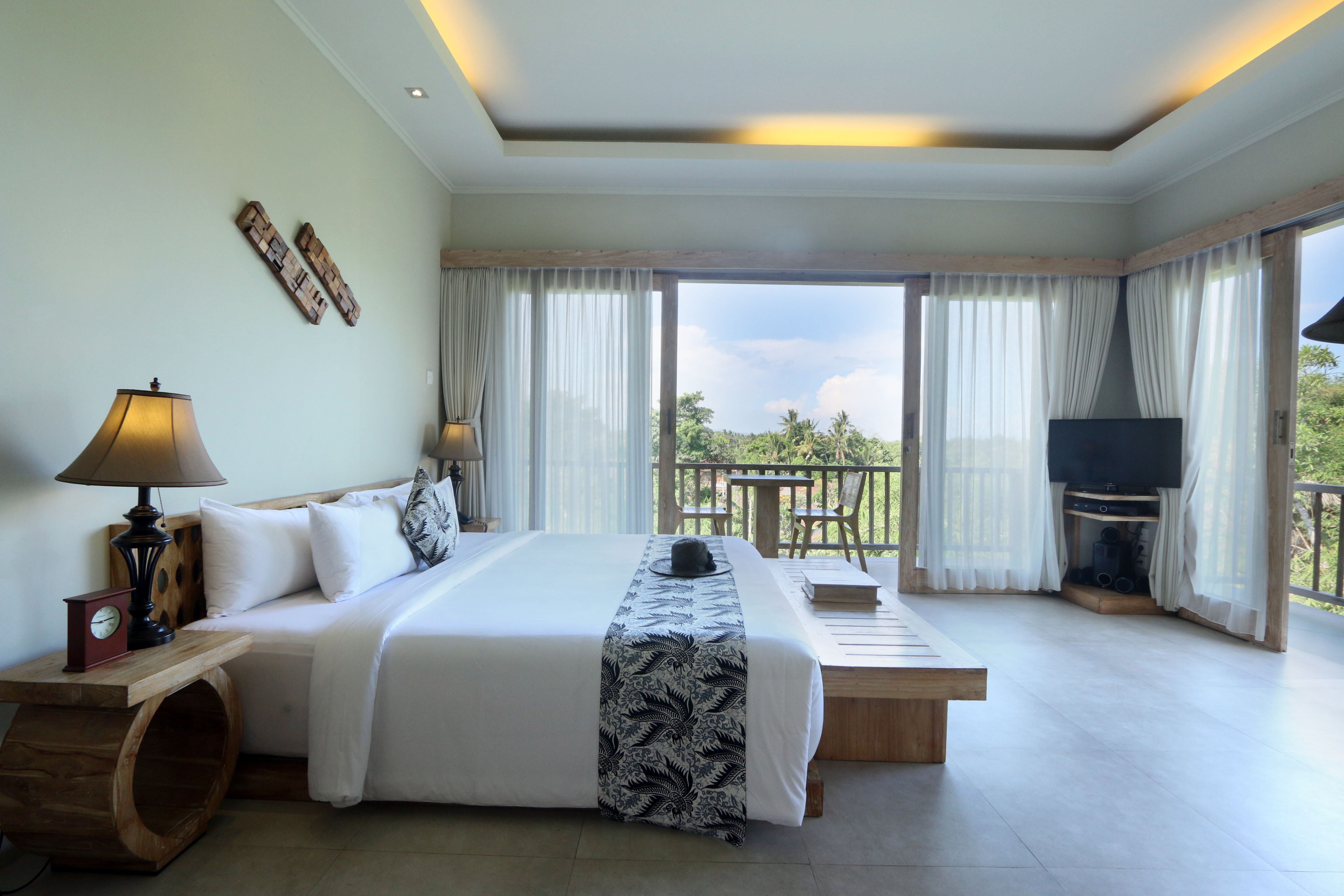 Junior Suite with Balcony