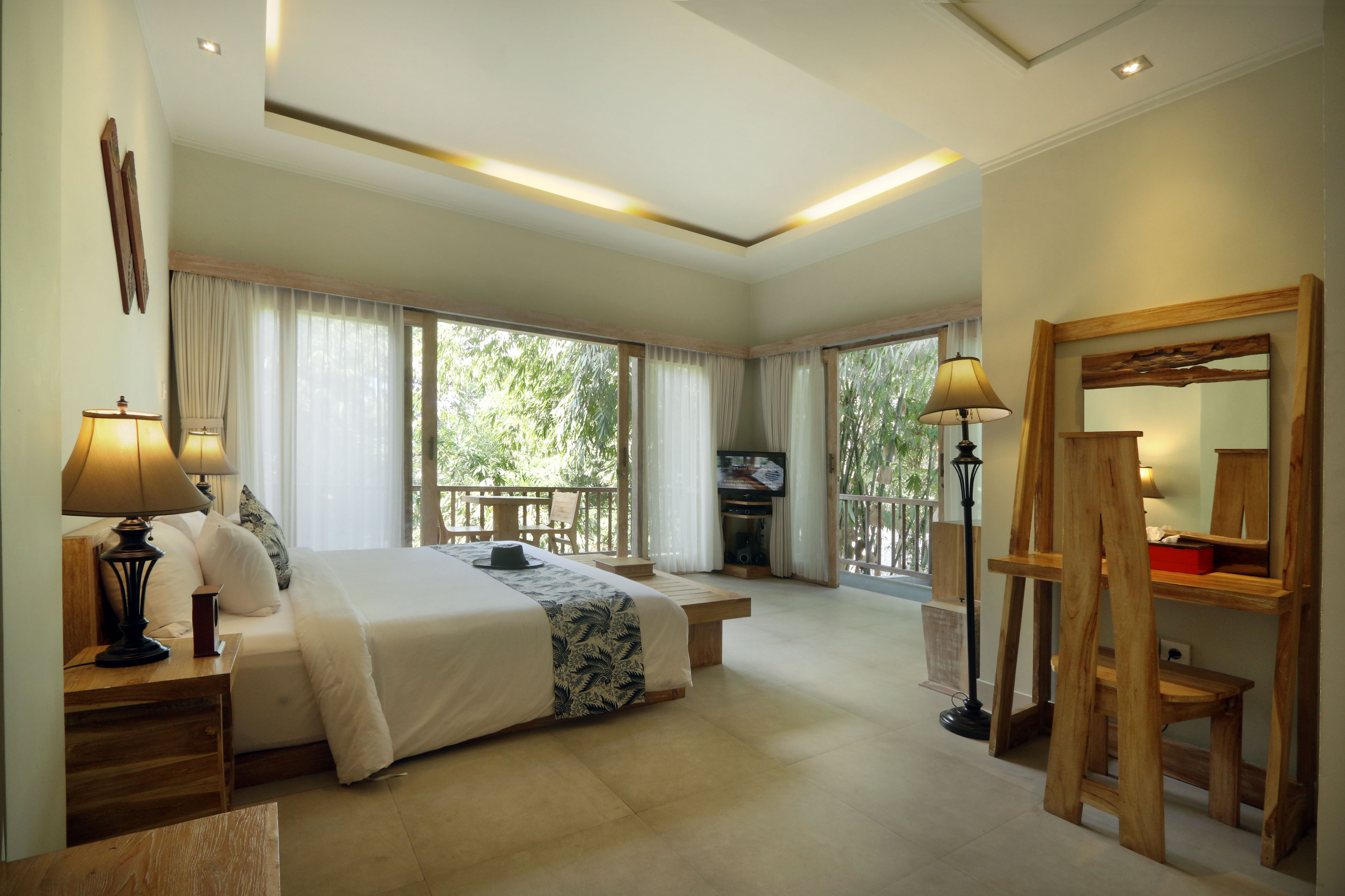 Junior Suite with Balcony