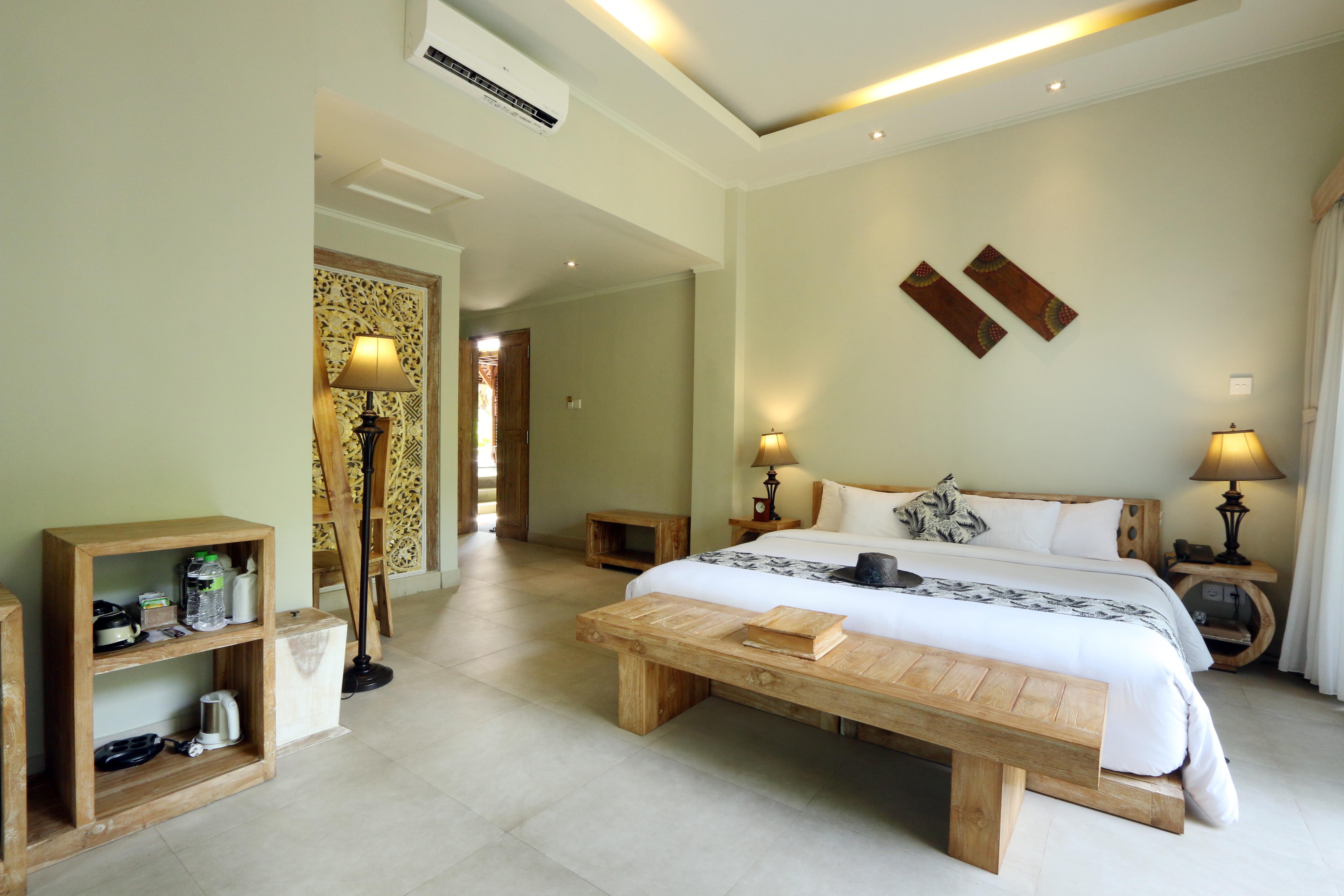 Junior Suite with Balcony