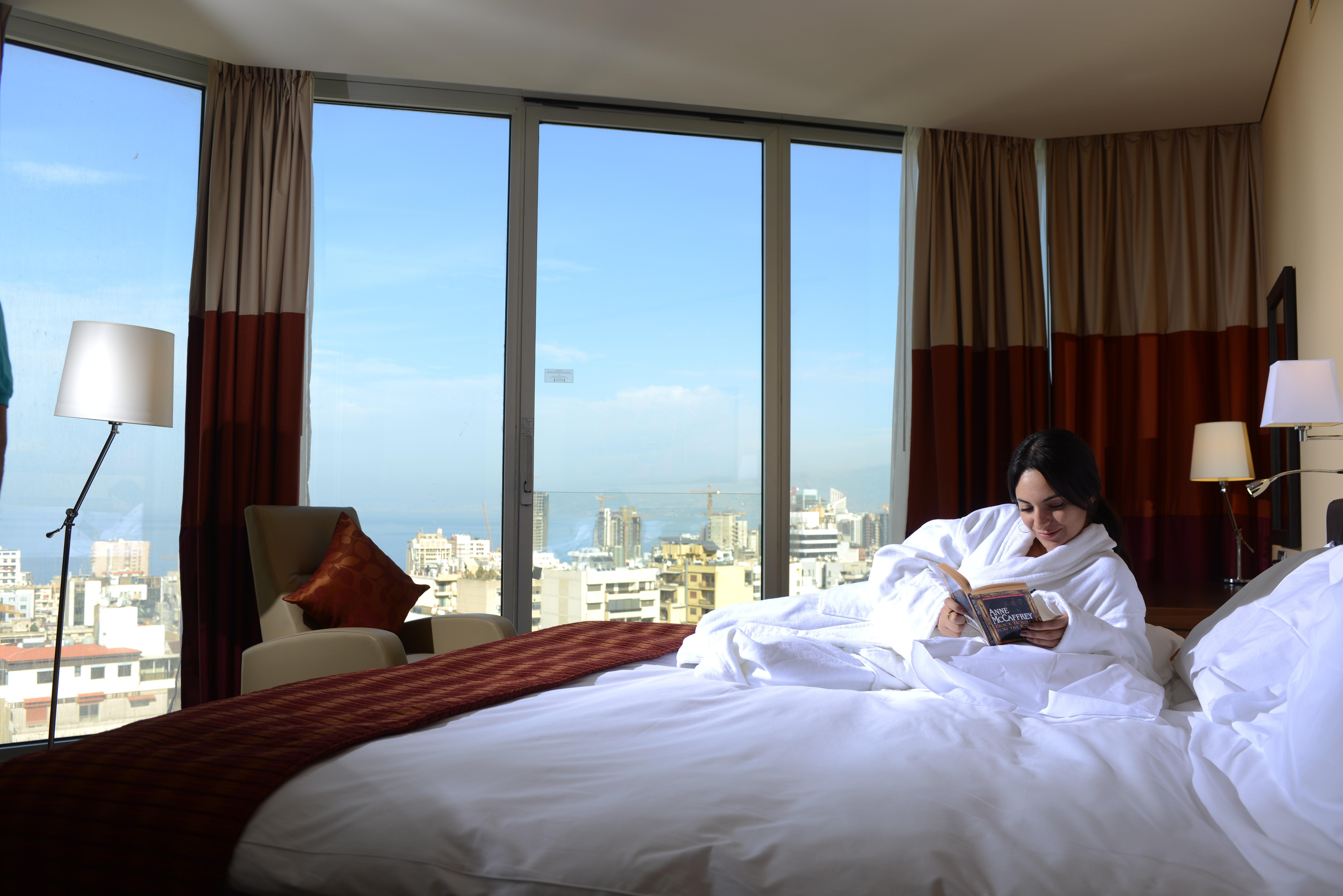 Suite Sea View King Bed