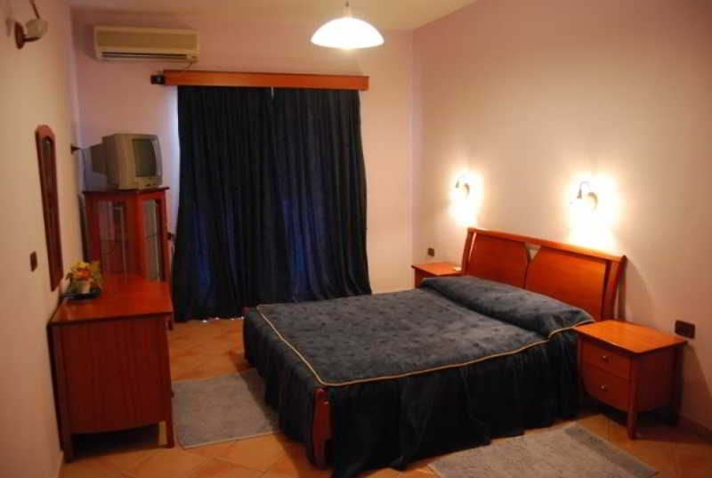 Triple Side Sea View One Bedroom